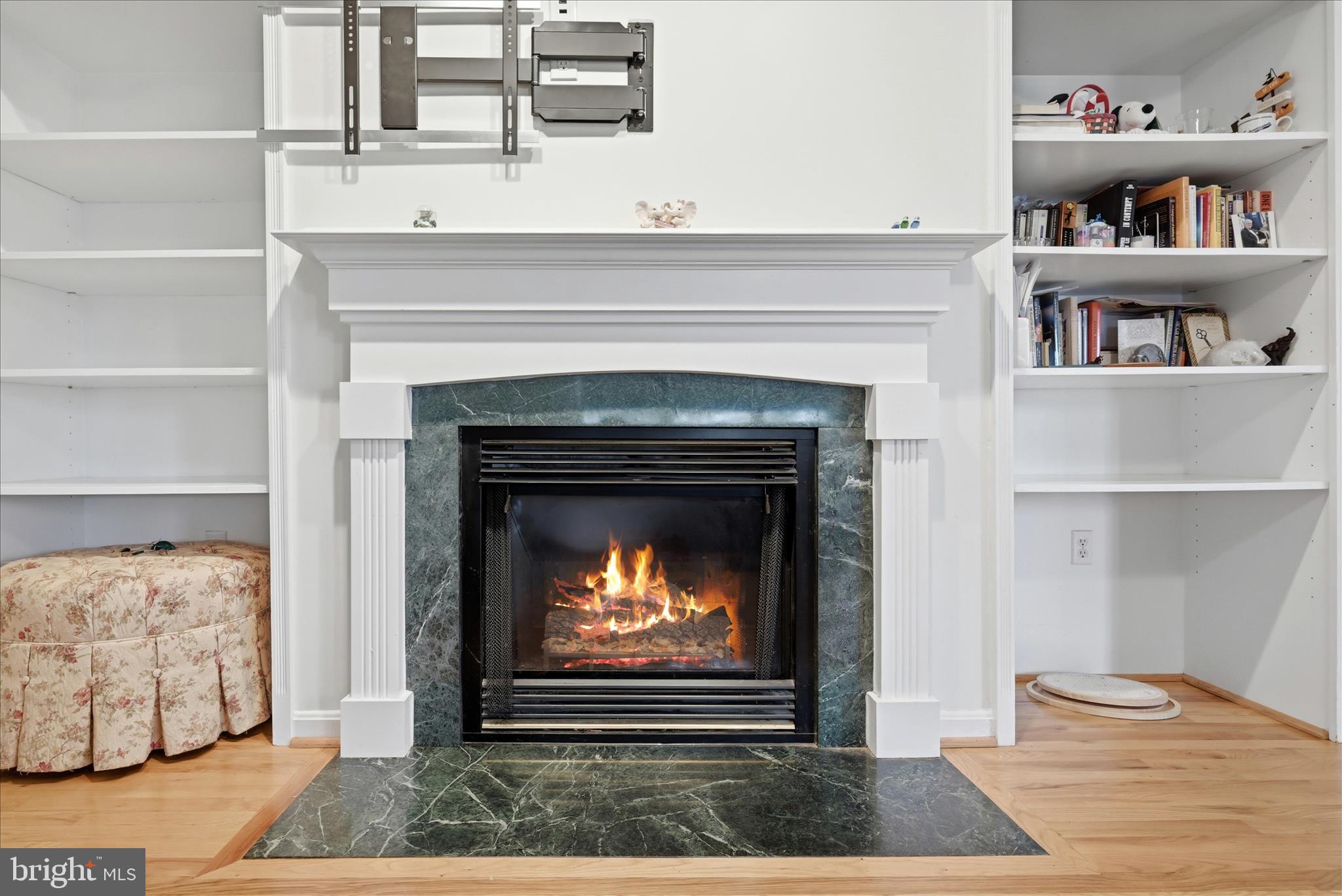 MOSBY STATION - Residential