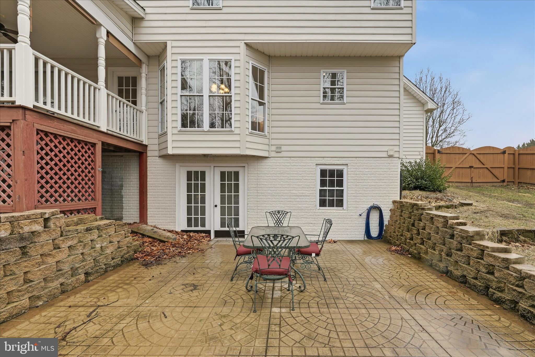 MOSBY STATION - Residential