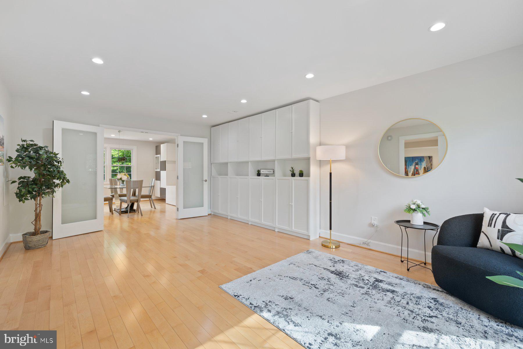 FARMLANDS - Residential