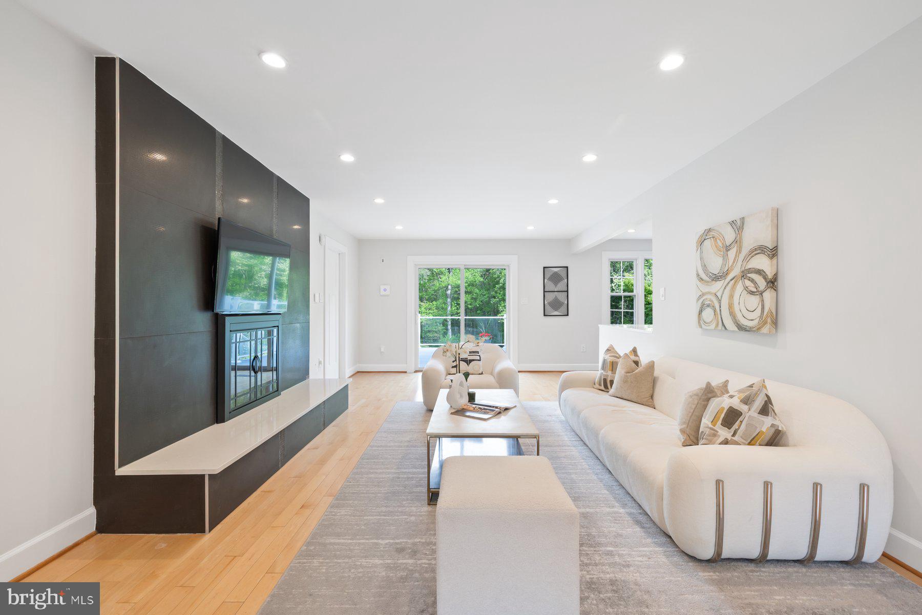 FARMLANDS - Residential