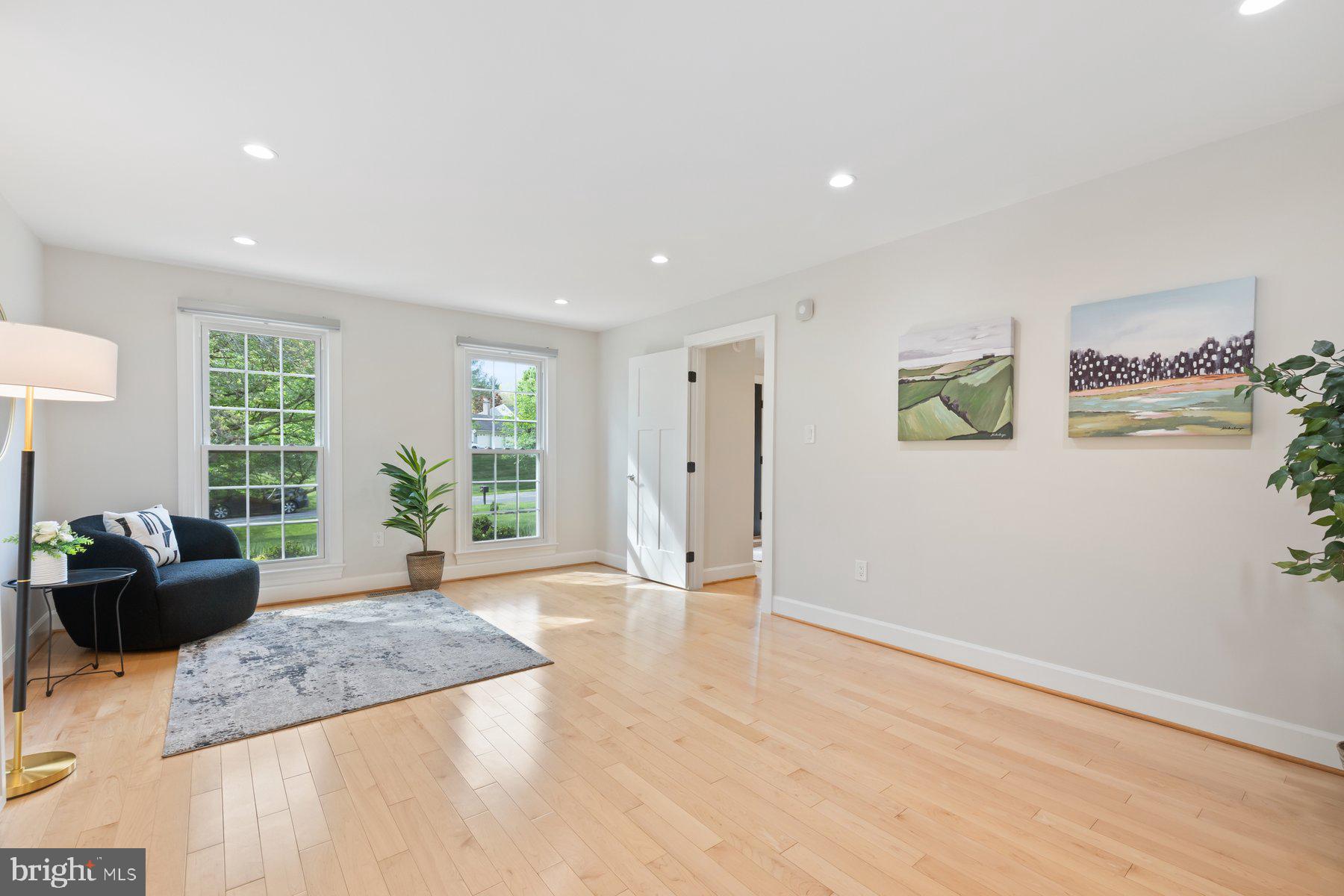 FARMLANDS - Residential