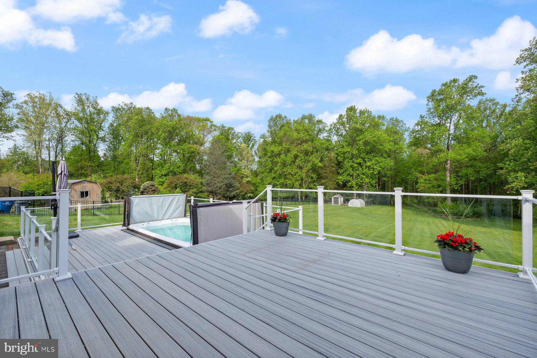 FARMLANDS - Residential