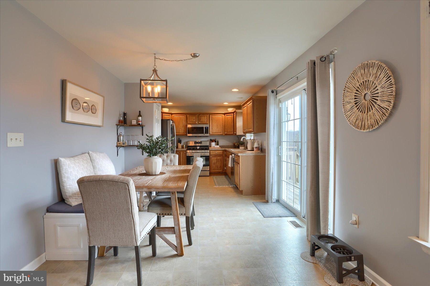 CHESTNUT HOLLOW - Residential