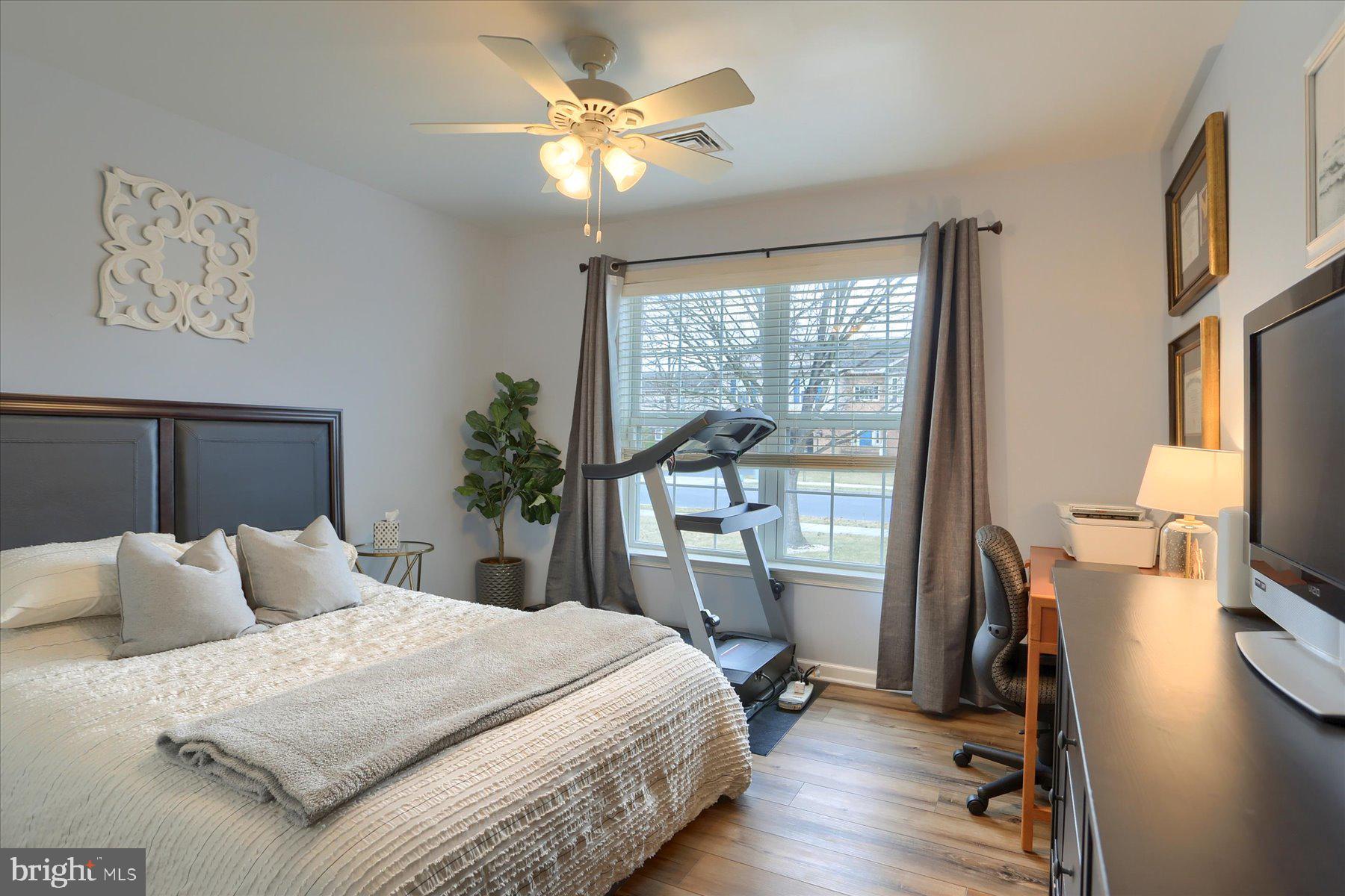 CHESTNUT HOLLOW - Residential