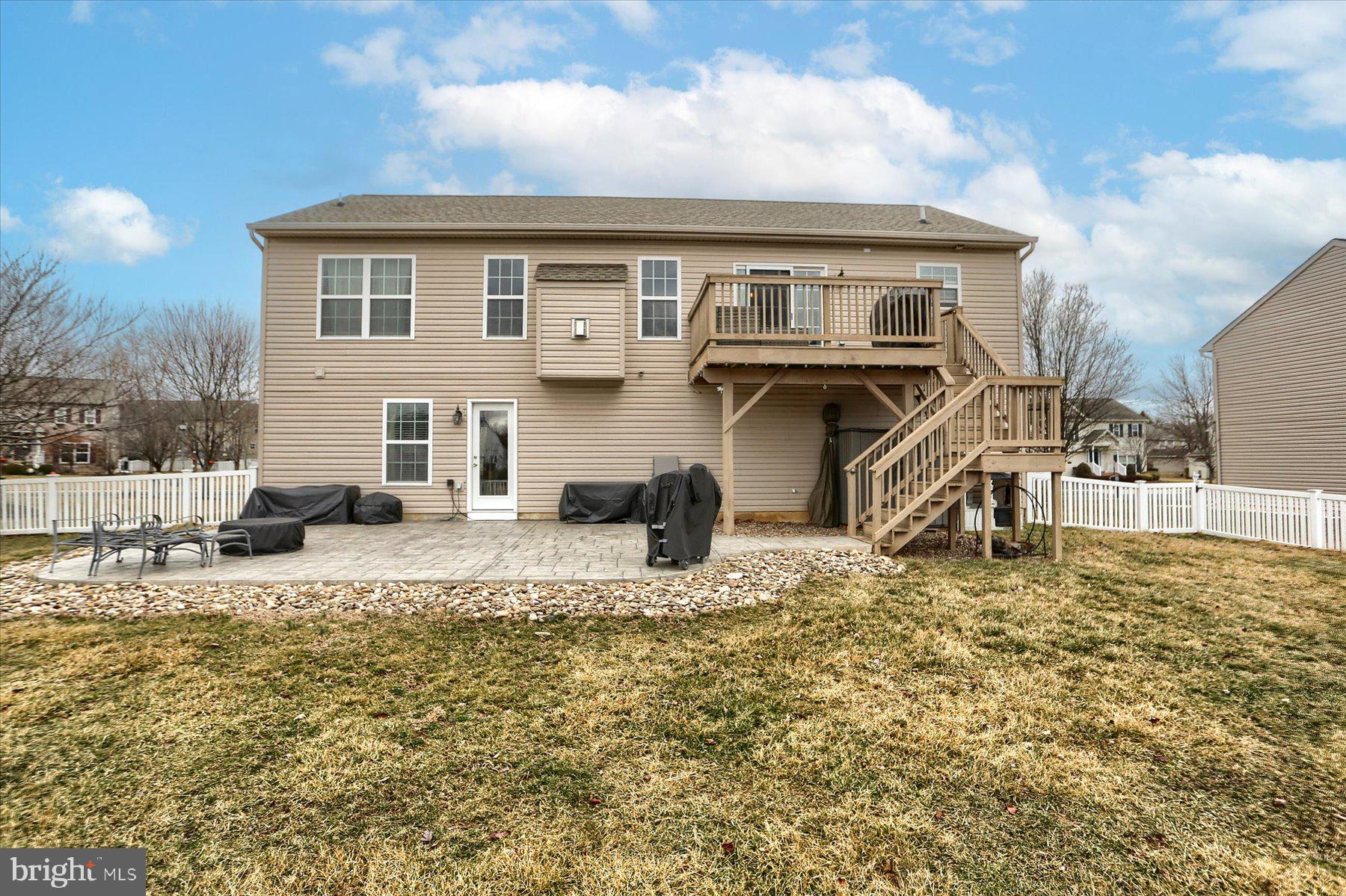 CHESTNUT HOLLOW - Residential