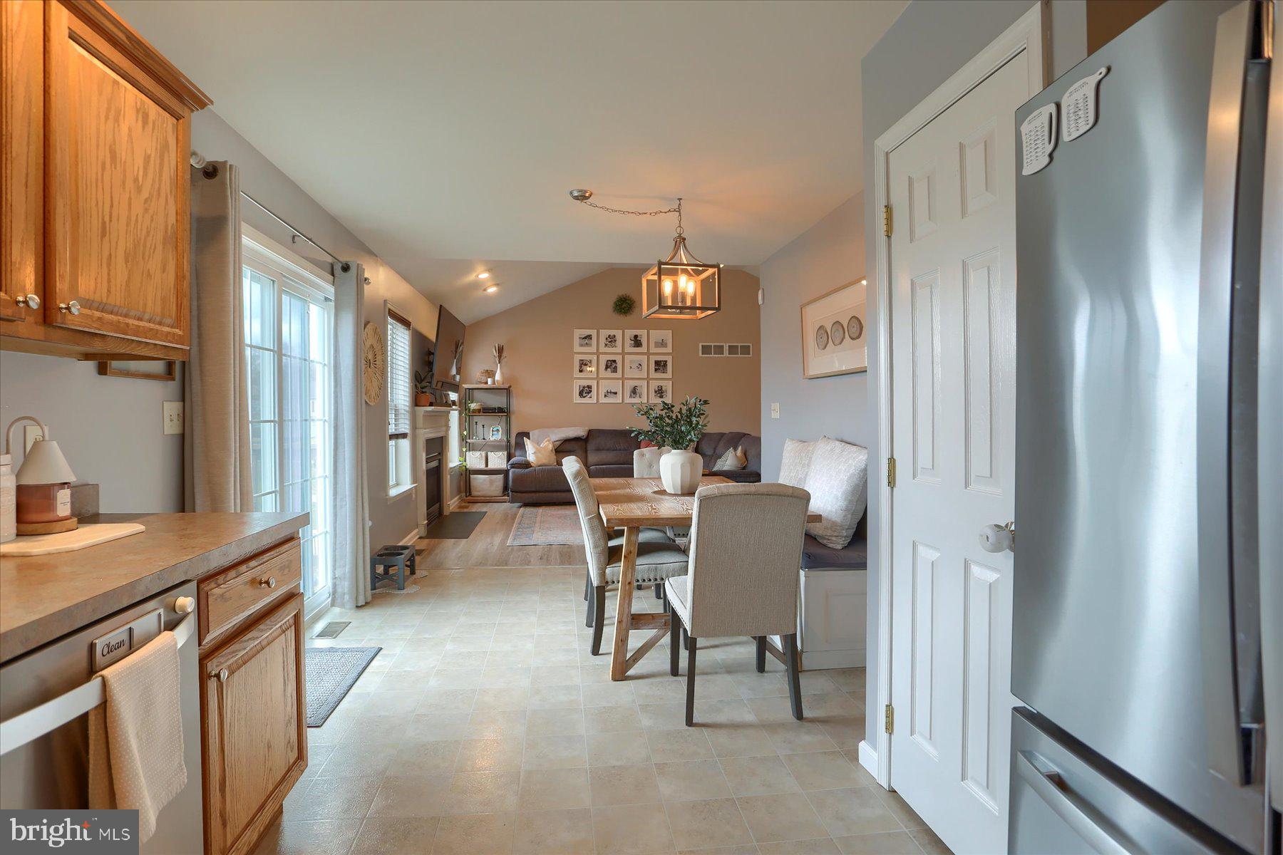 CHESTNUT HOLLOW - Residential