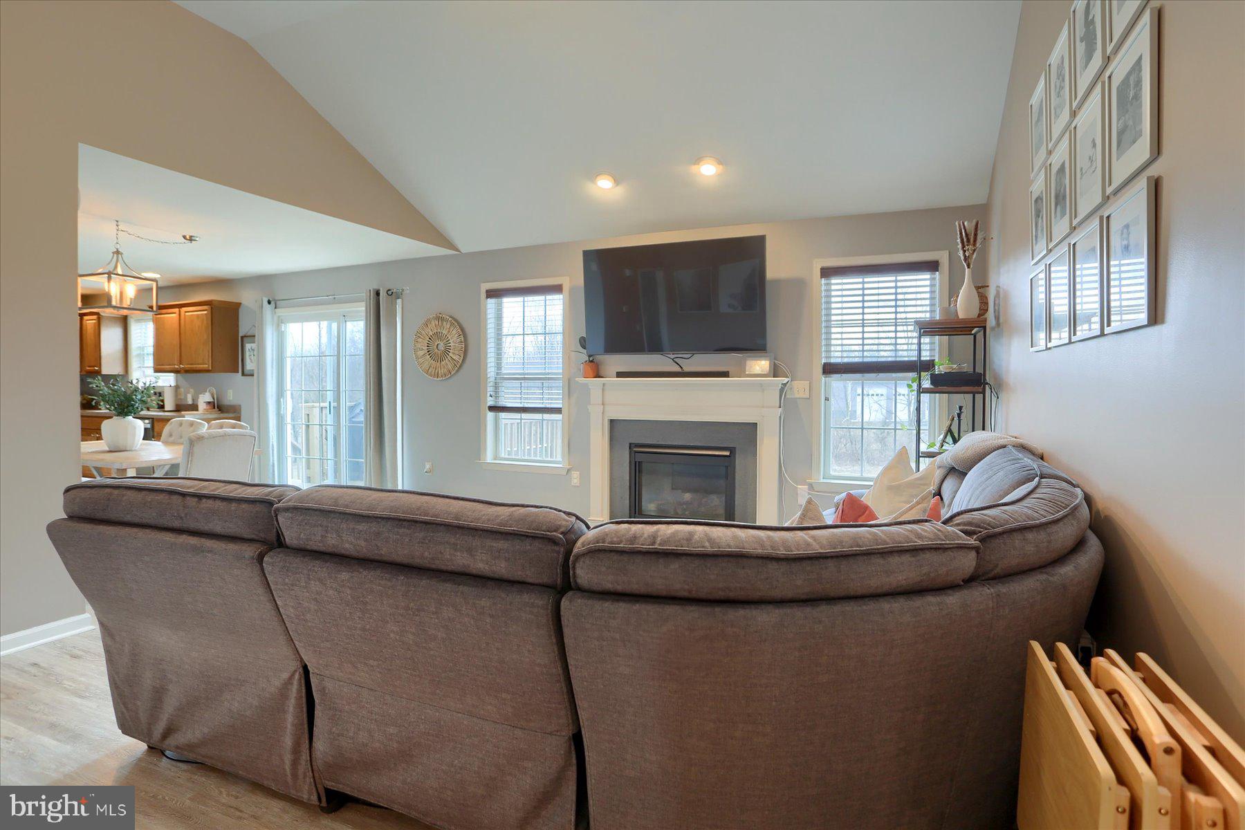 CHESTNUT HOLLOW - Residential