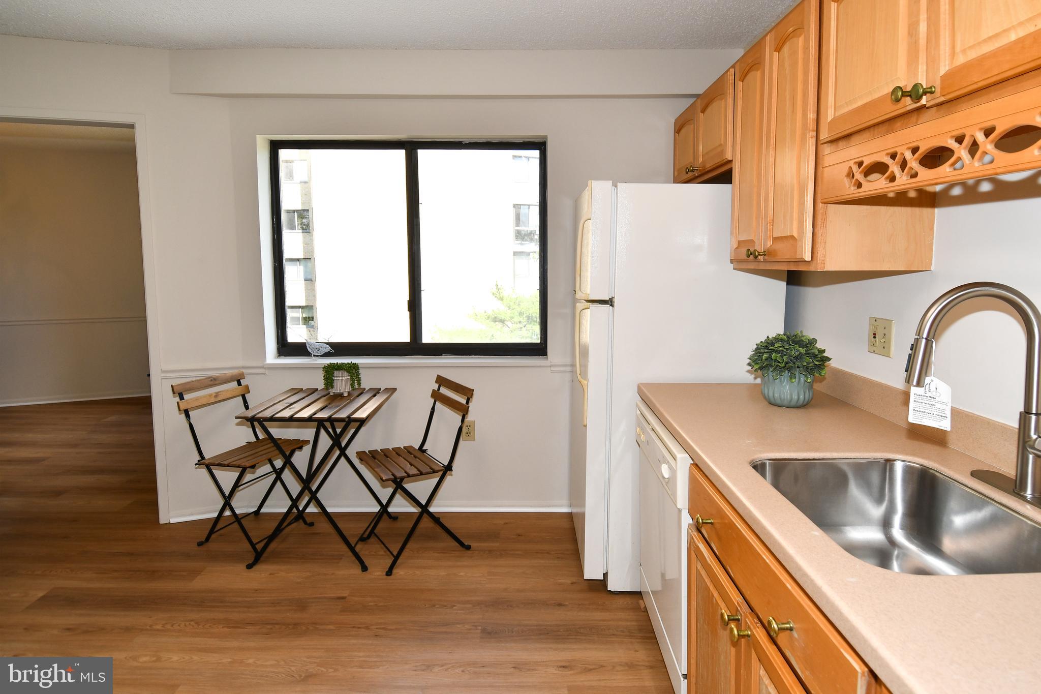 LEISURE WORLD - Residential