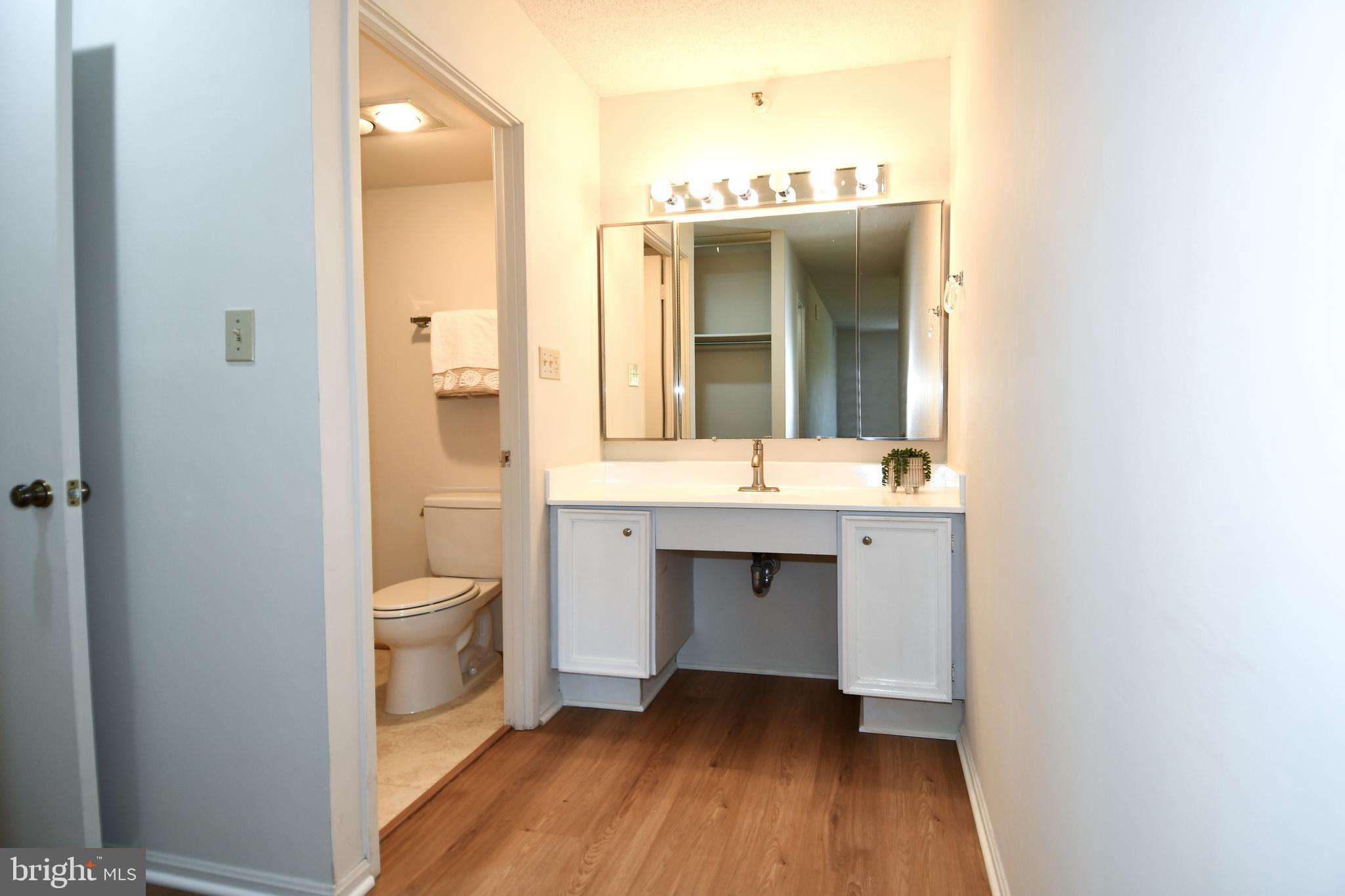 LEISURE WORLD - Residential