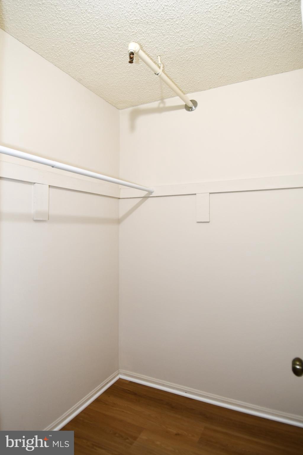 LEISURE WORLD - Residential