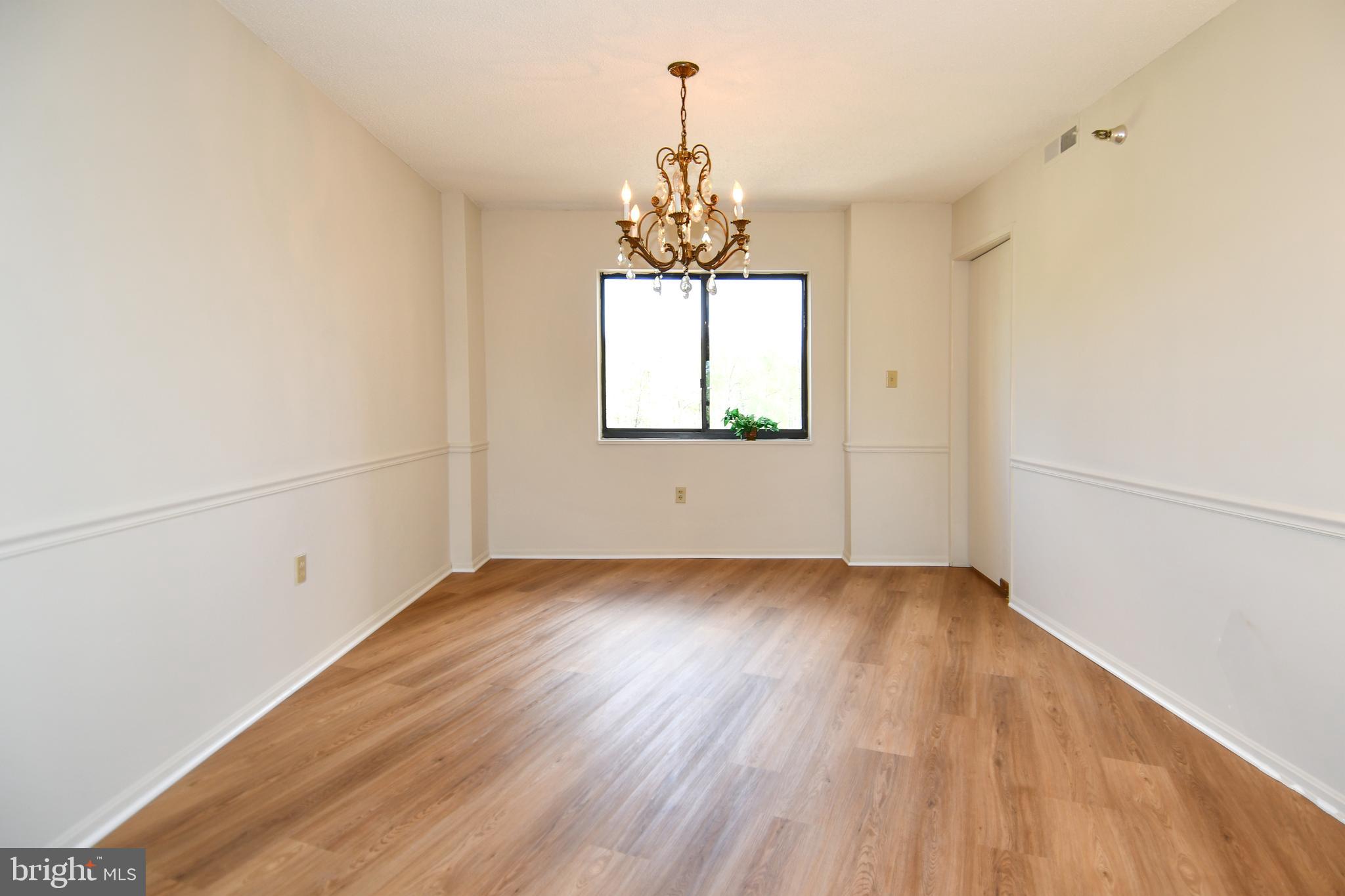 LEISURE WORLD - Residential