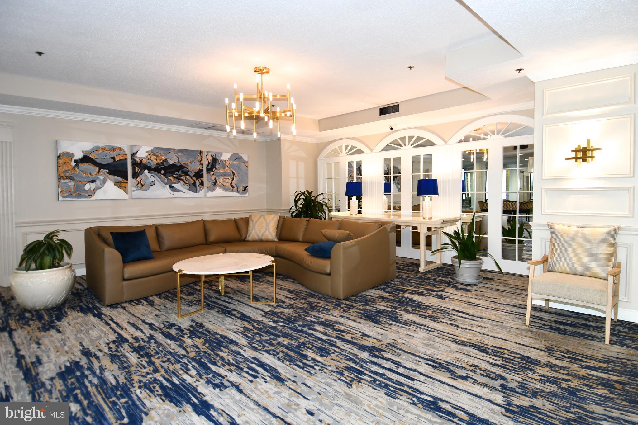 LEISURE WORLD - Residential