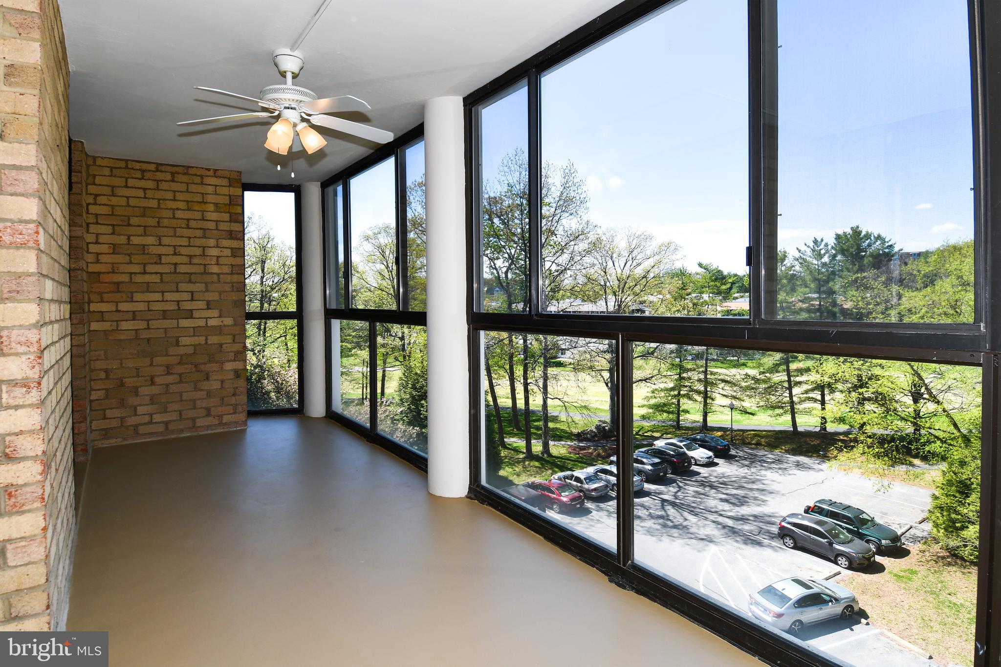 LEISURE WORLD - Residential