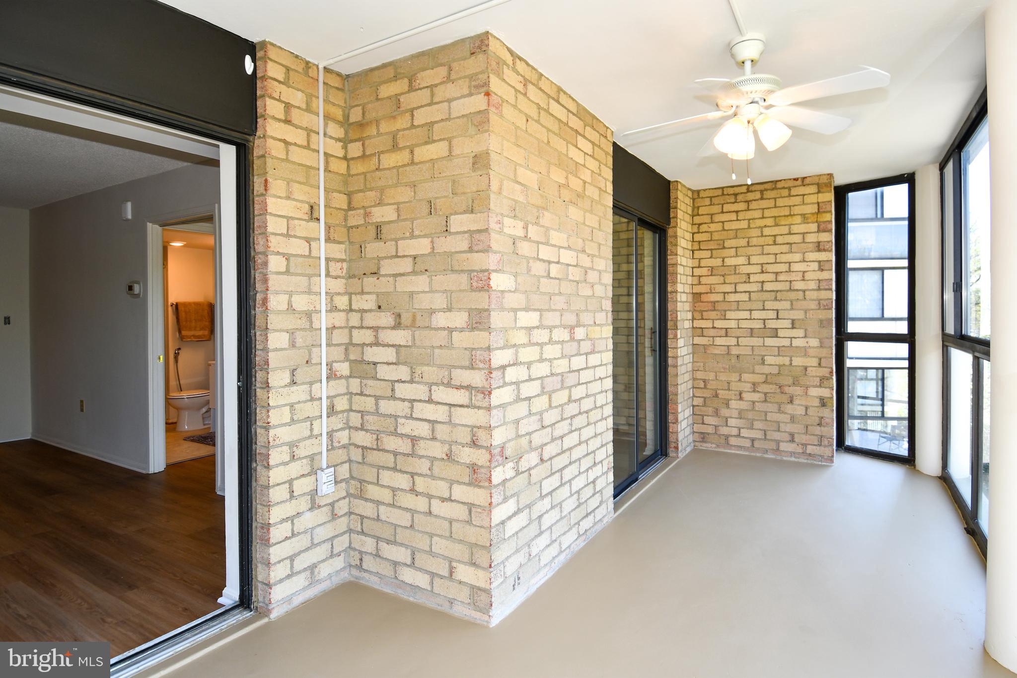 LEISURE WORLD - Residential