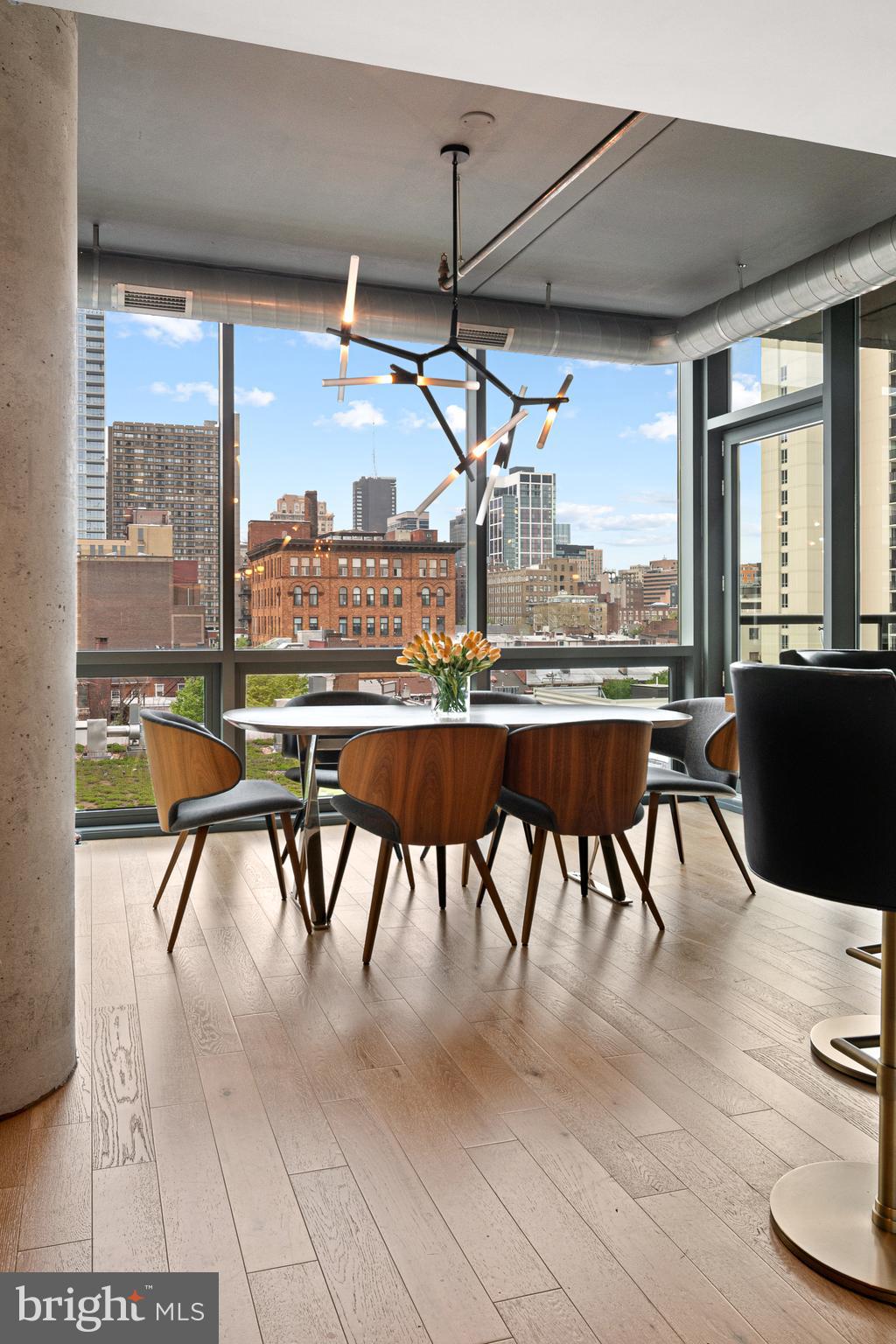 AVENUE OF THE ARTS - Residential