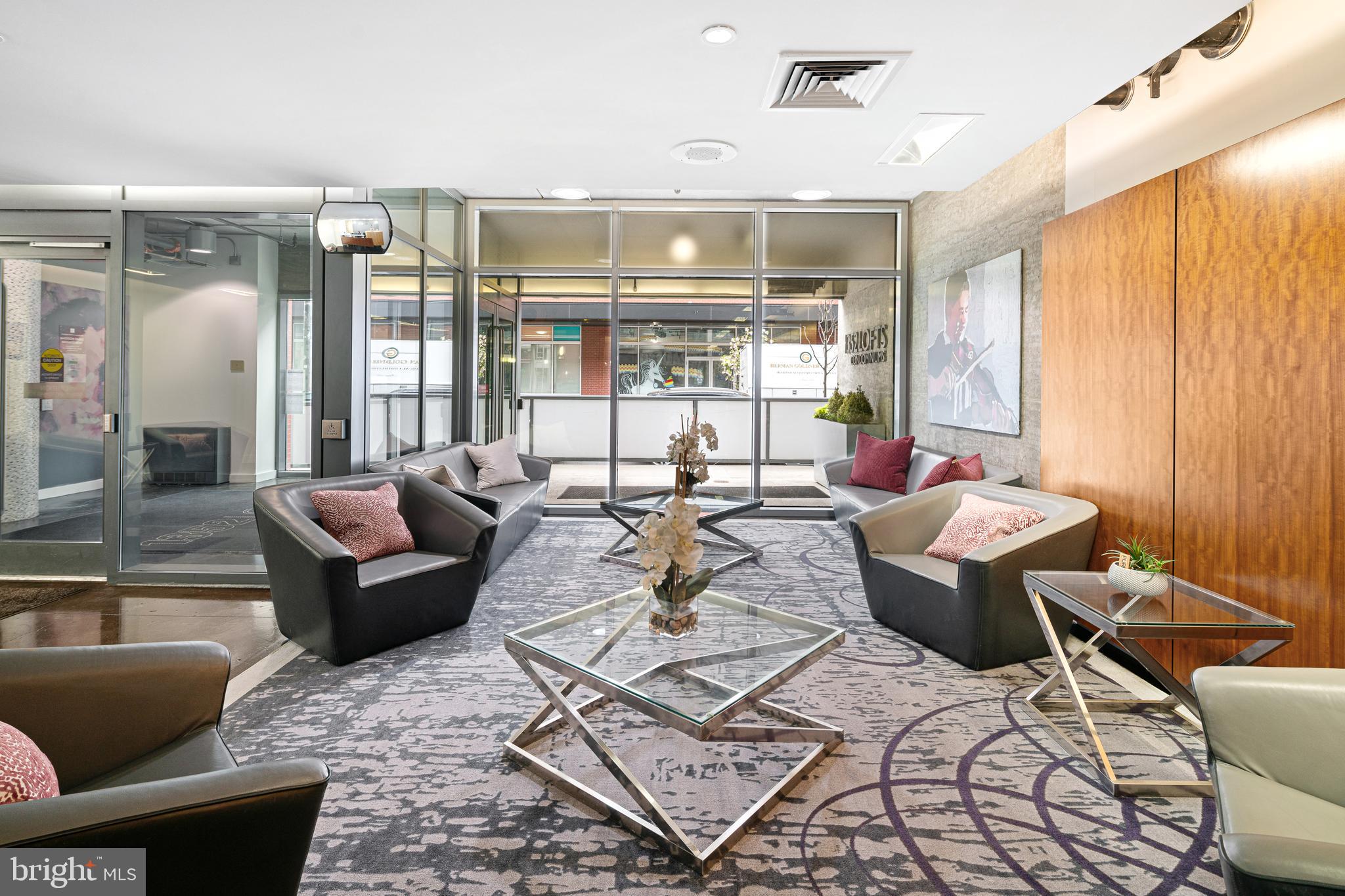 AVENUE OF THE ARTS - Residential