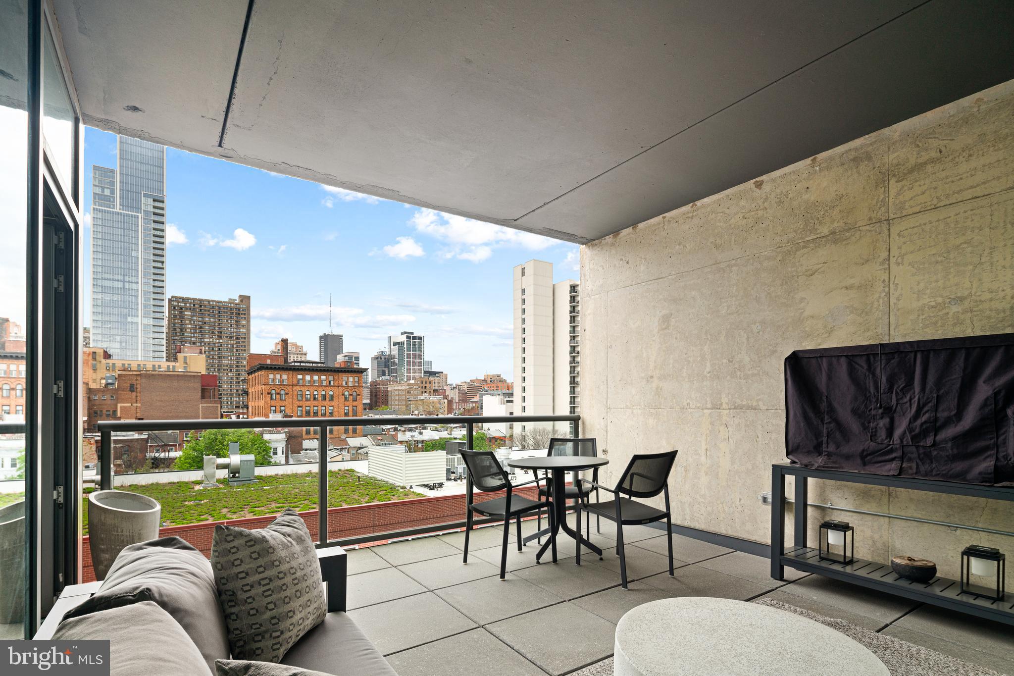 AVENUE OF THE ARTS - Residential