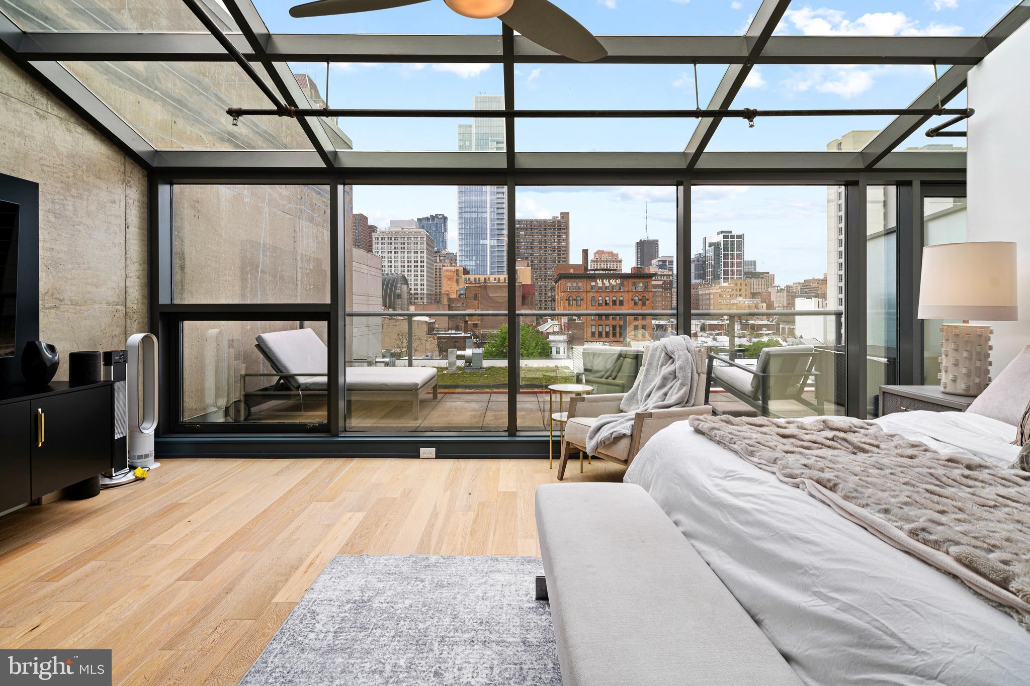 AVENUE OF THE ARTS - Residential