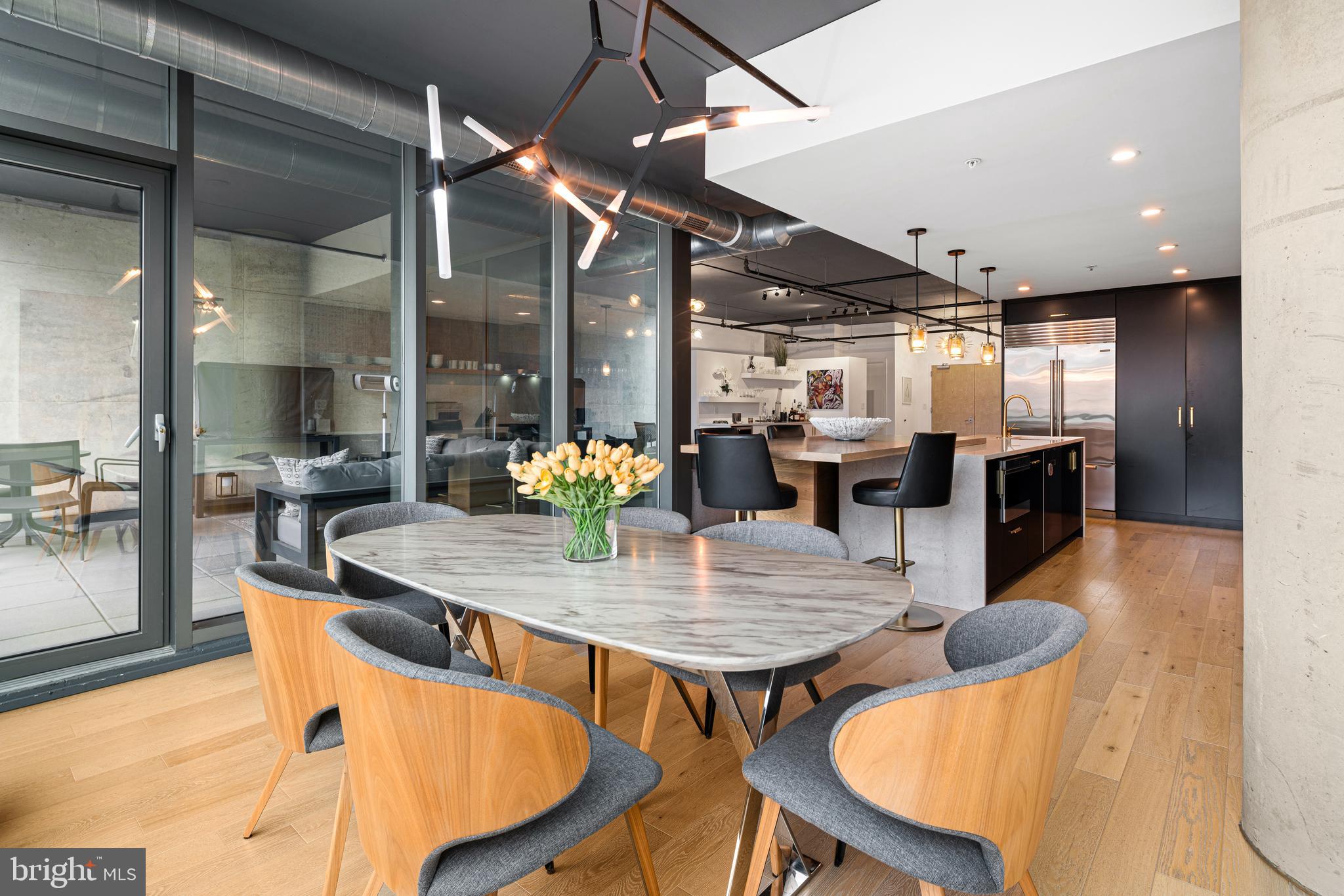 AVENUE OF THE ARTS - Residential