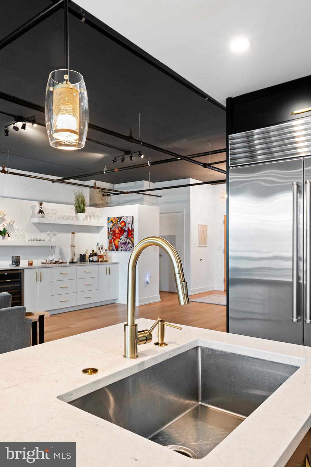 AVENUE OF THE ARTS - Residential