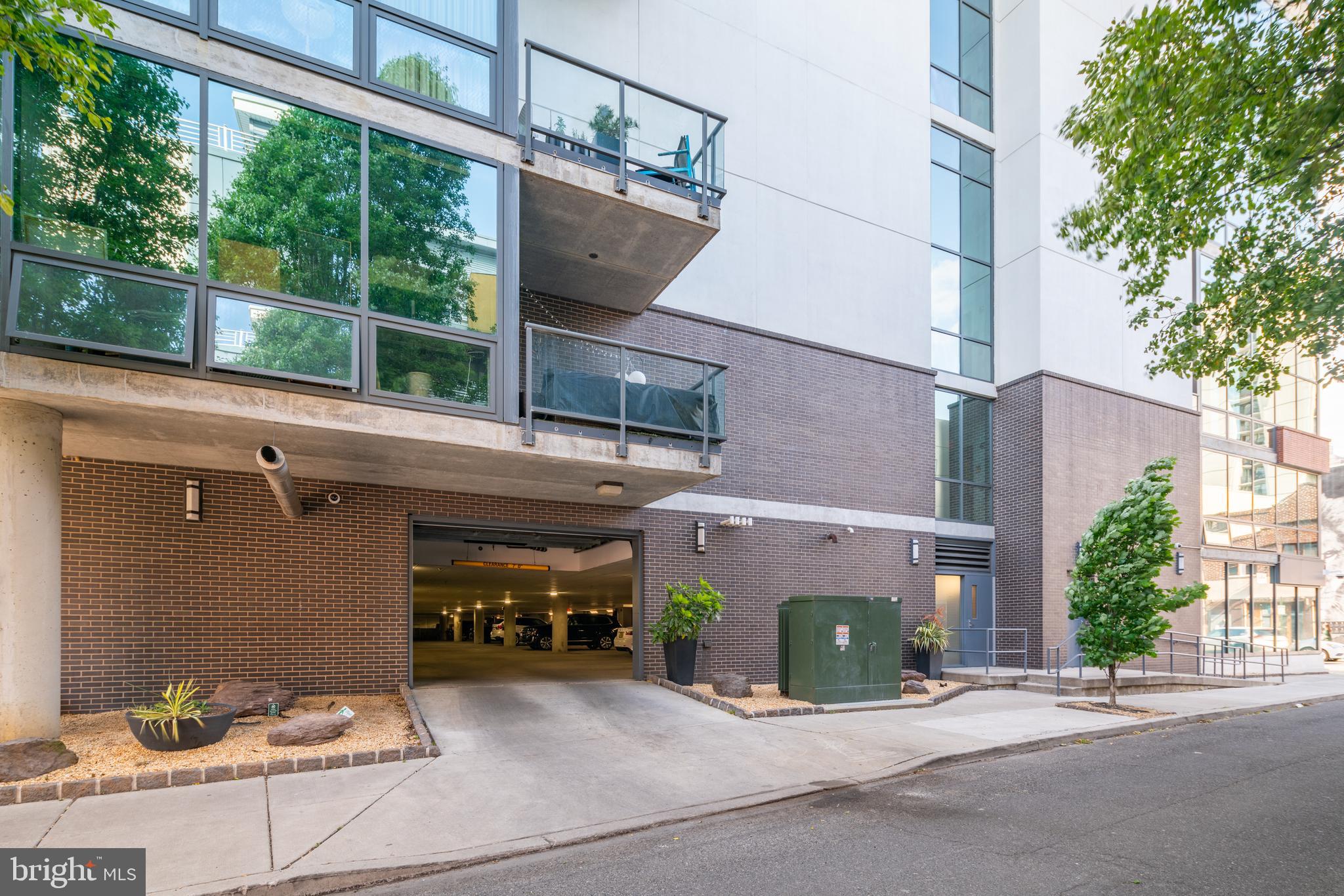 AVENUE OF THE ARTS - Residential