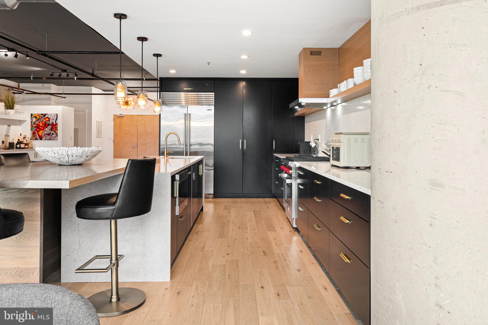 AVENUE OF THE ARTS - Residential