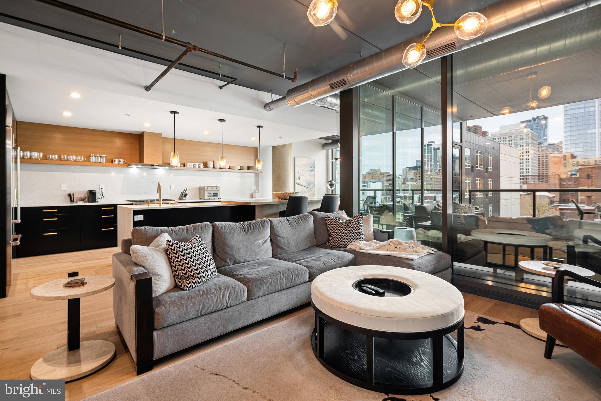 AVENUE OF THE ARTS - Residential