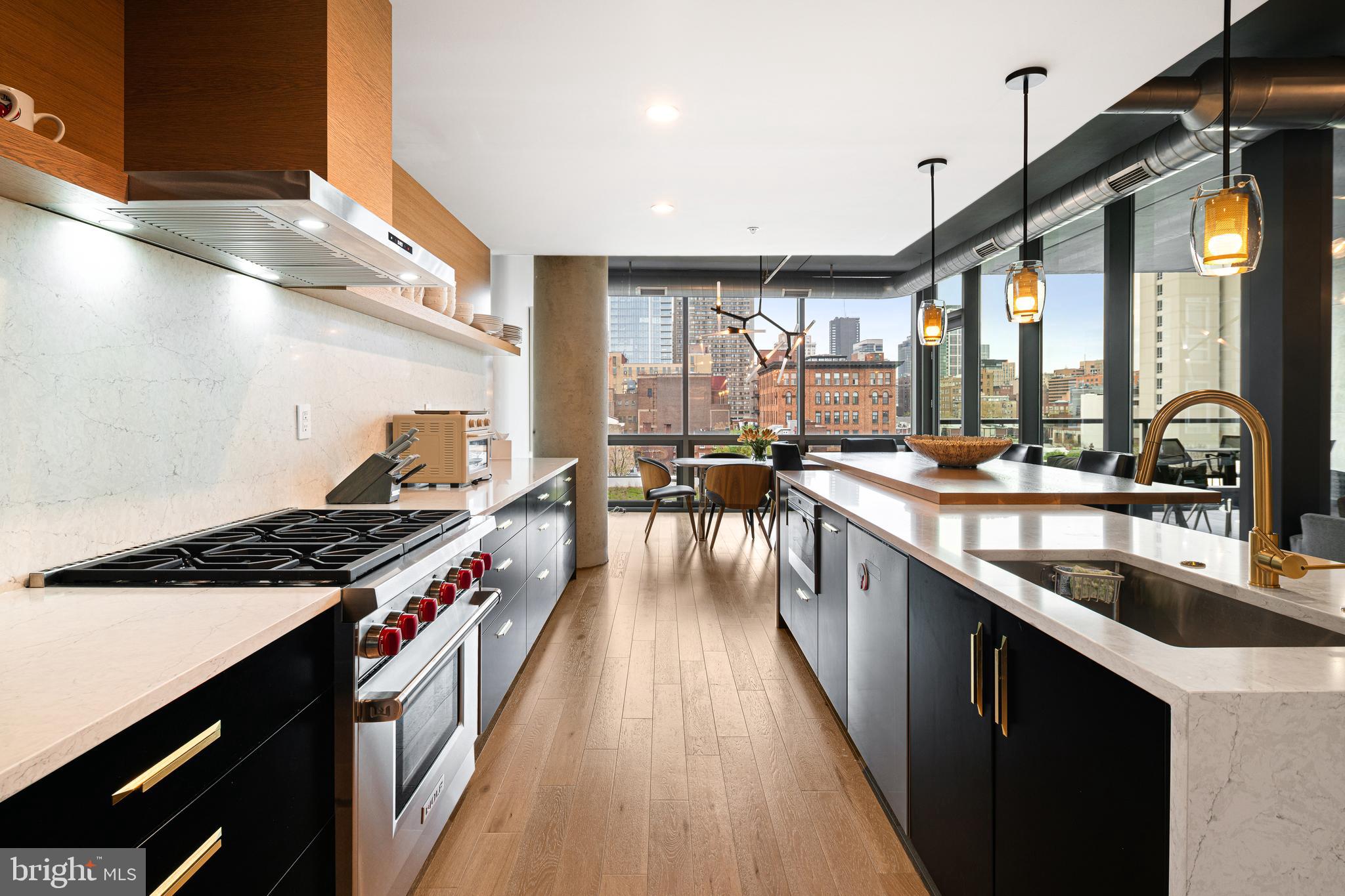 AVENUE OF THE ARTS - Residential