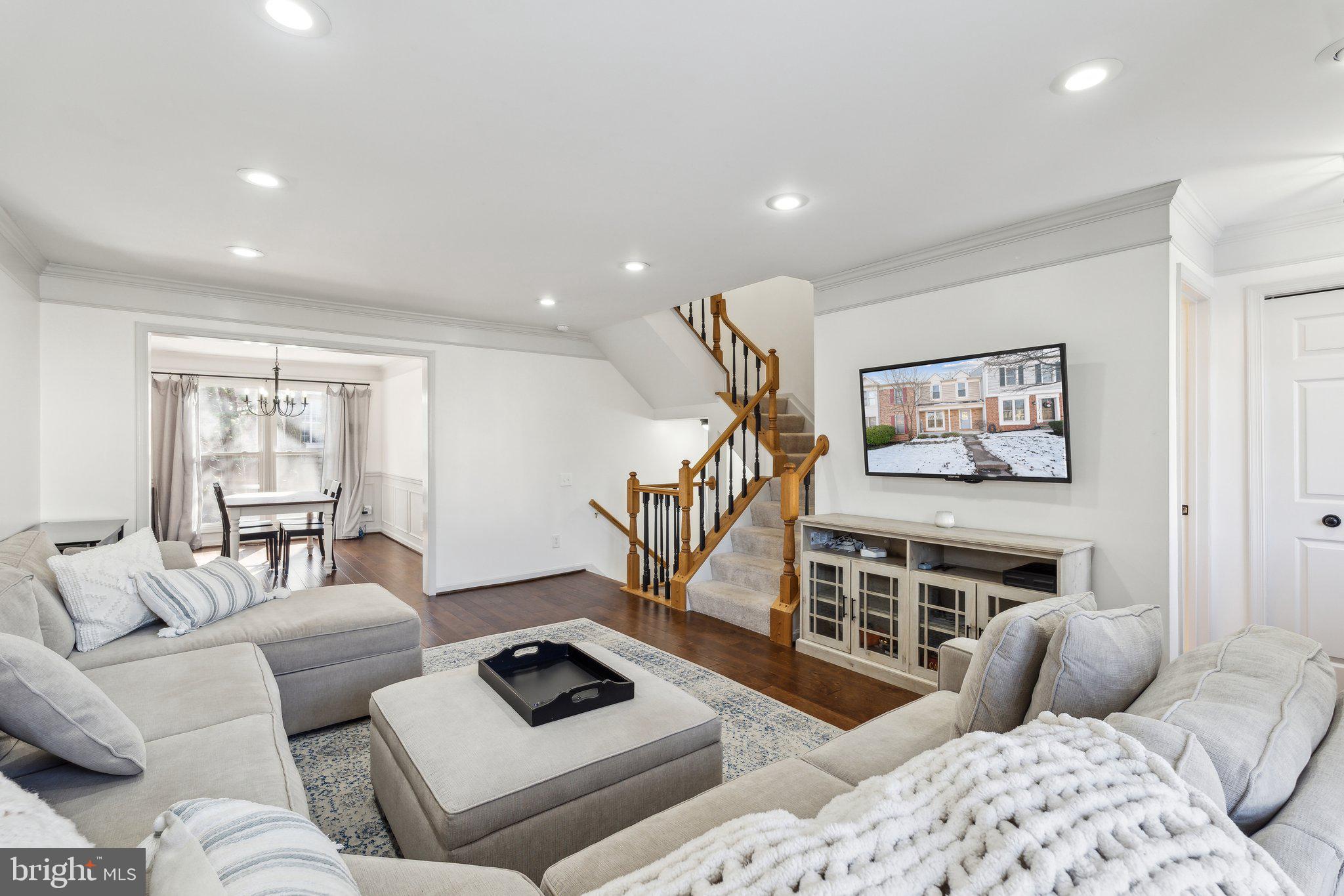 ASHBURN FARM - Residential Lease