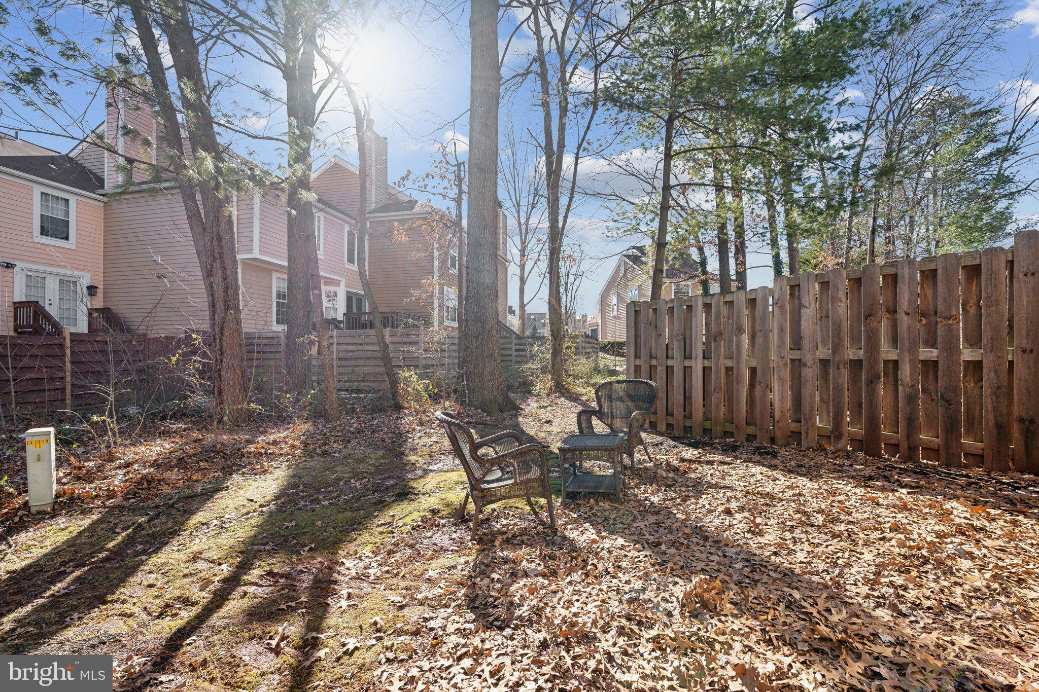 ASHBURN FARM - Residential Lease