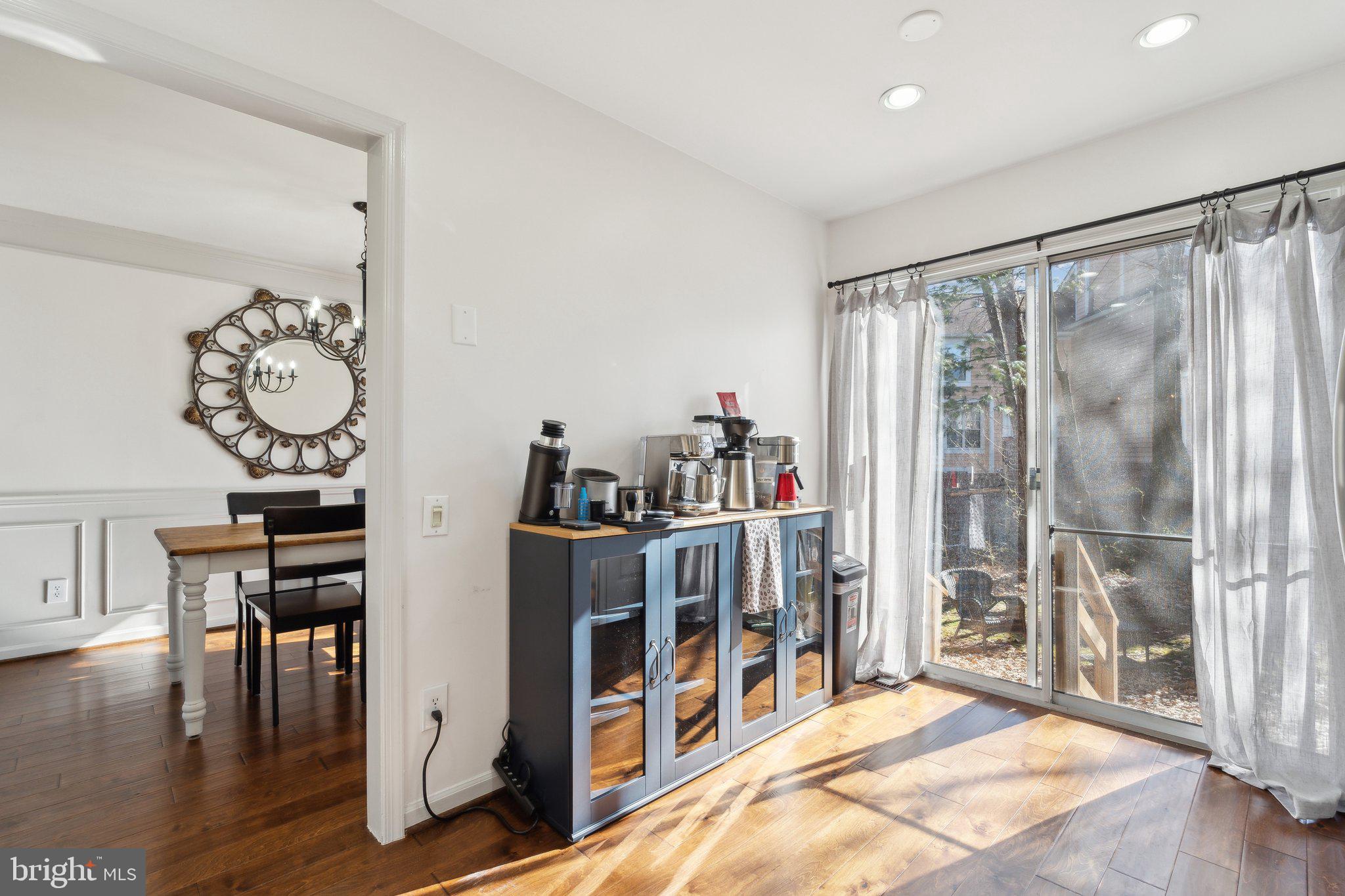 ASHBURN FARM - Residential Lease