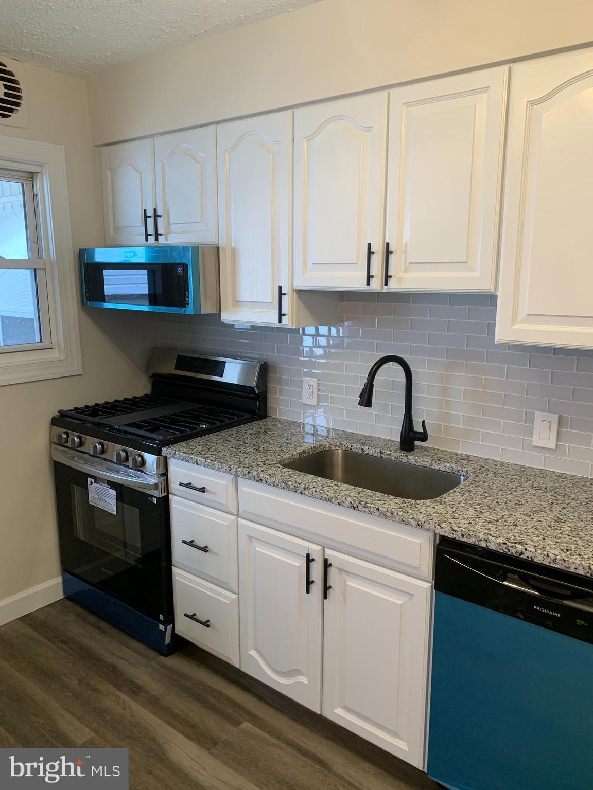 BALLARD GARDENS - Residential