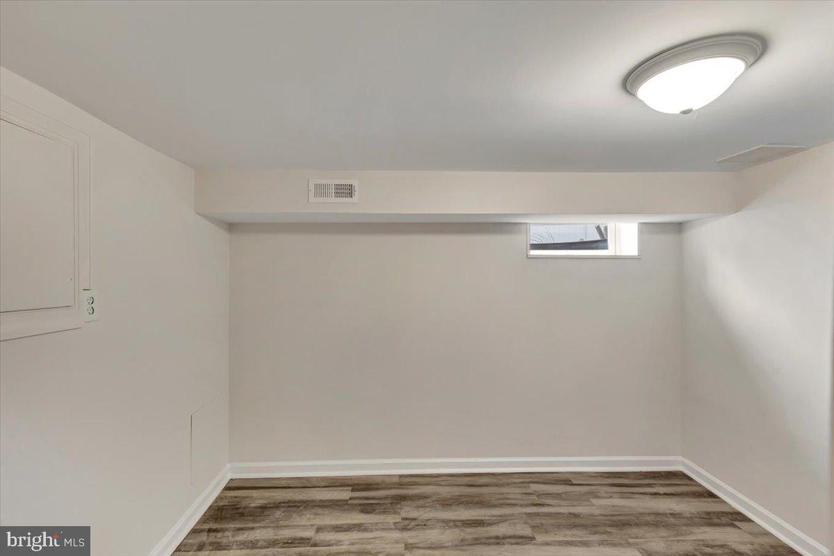 BALLARD GARDENS - Residential