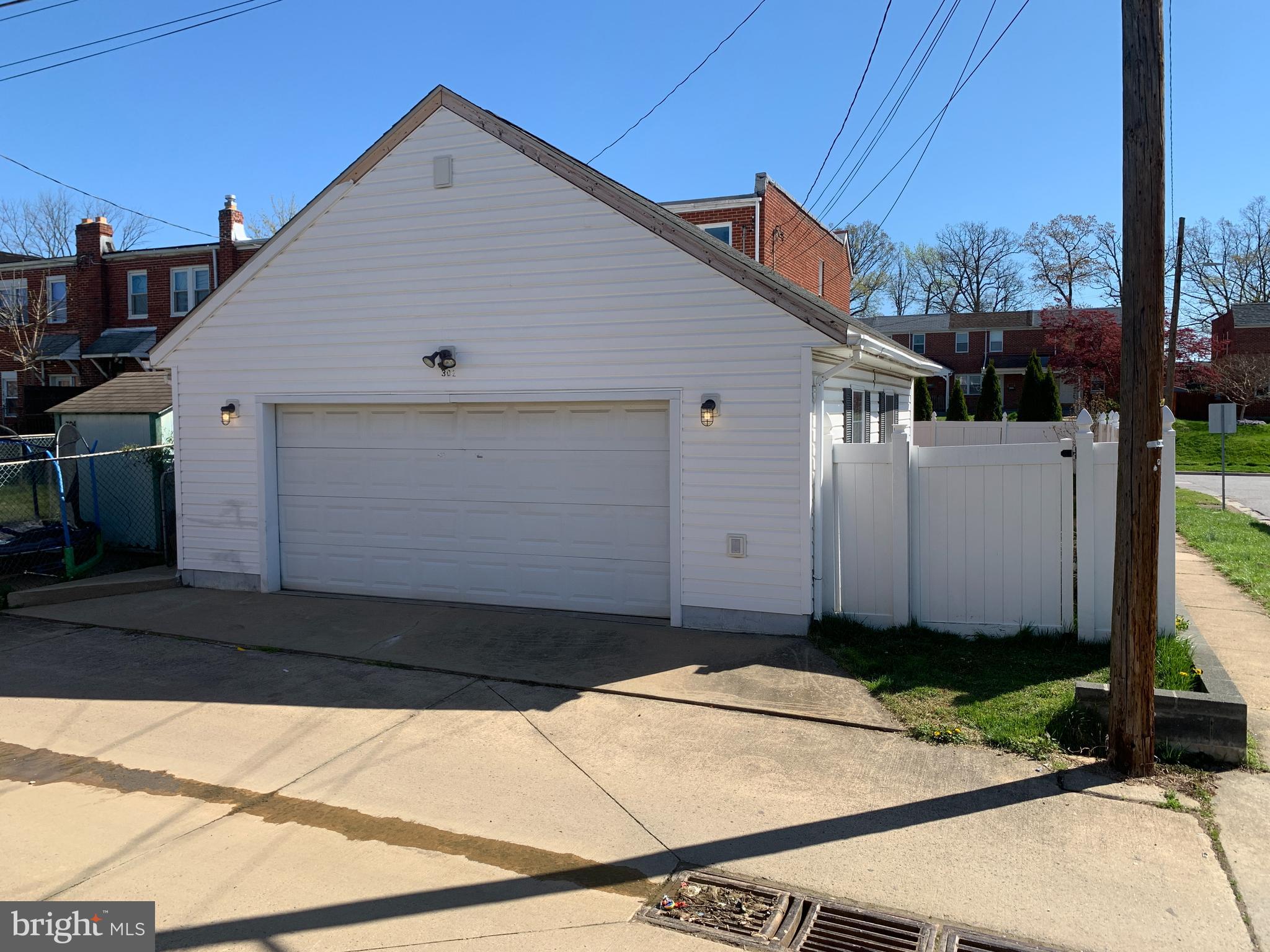 BALLARD GARDENS - Residential