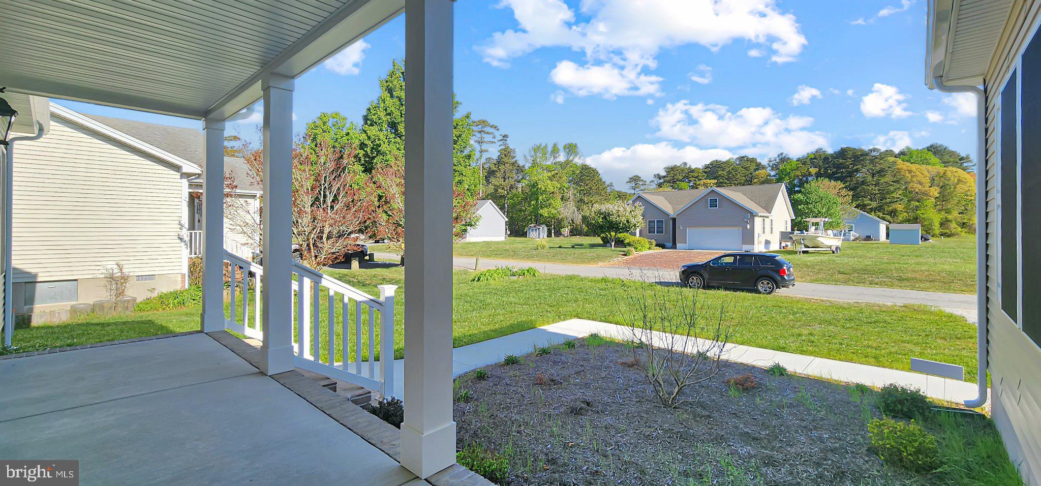 CAPTAIN'S COVE - Residential