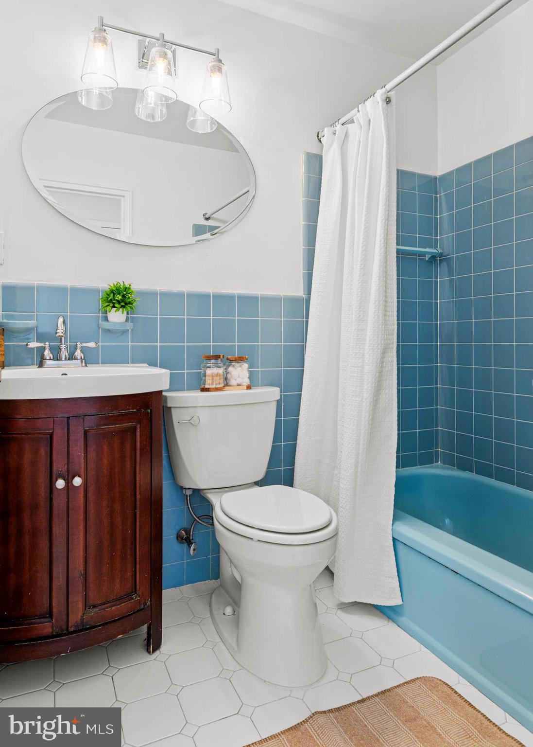 PLYMOUTH HILLS - Residential