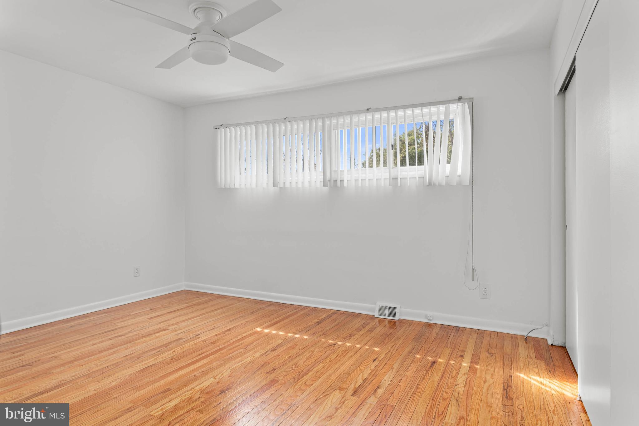 PLYMOUTH HILLS - Residential