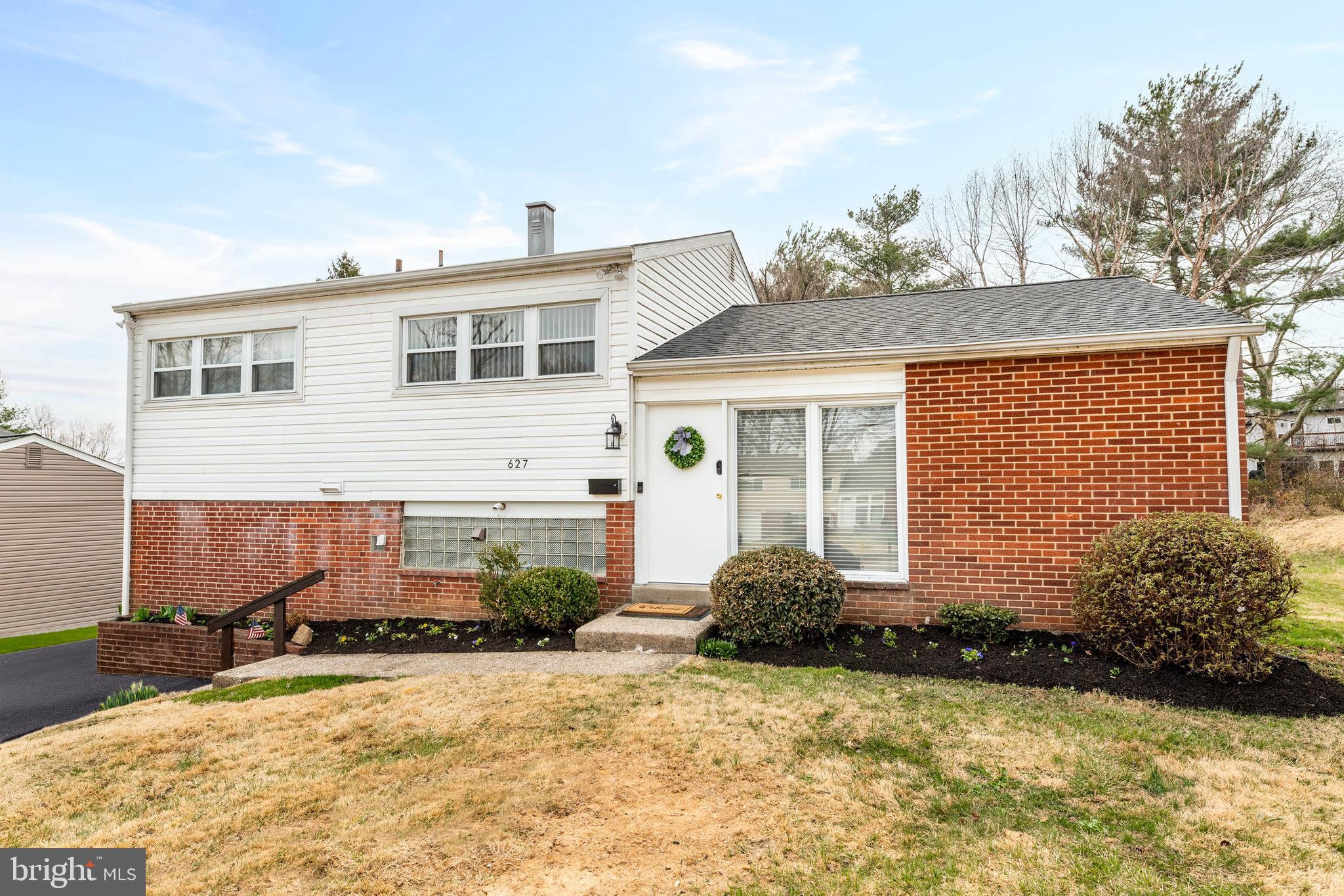 PLYMOUTH HILLS - Residential