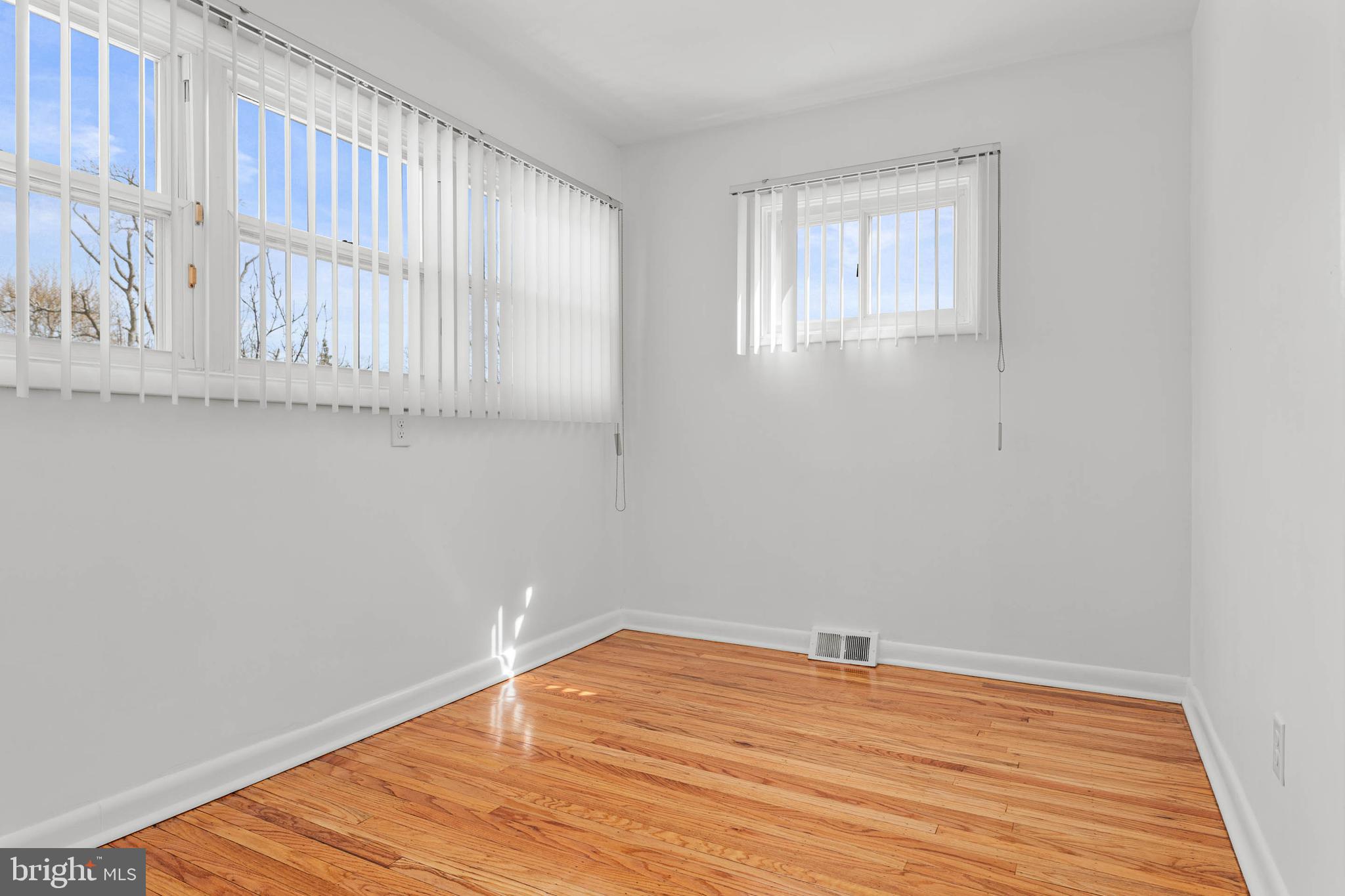 PLYMOUTH HILLS - Residential