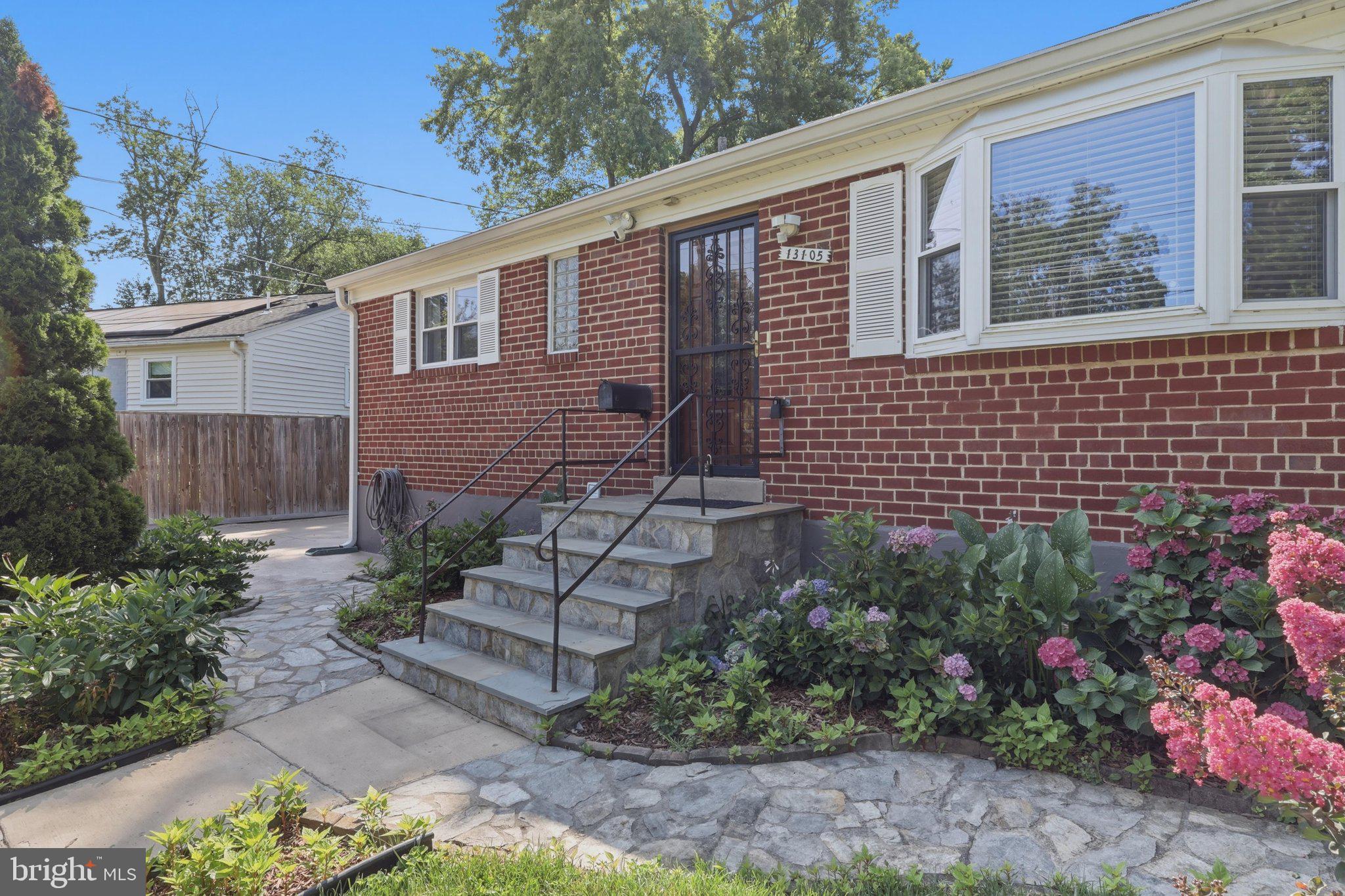 13105 HALLET COURT
