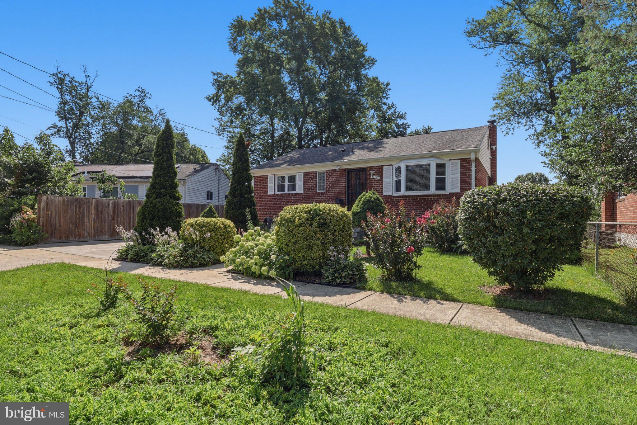 13105 HALLET COURT