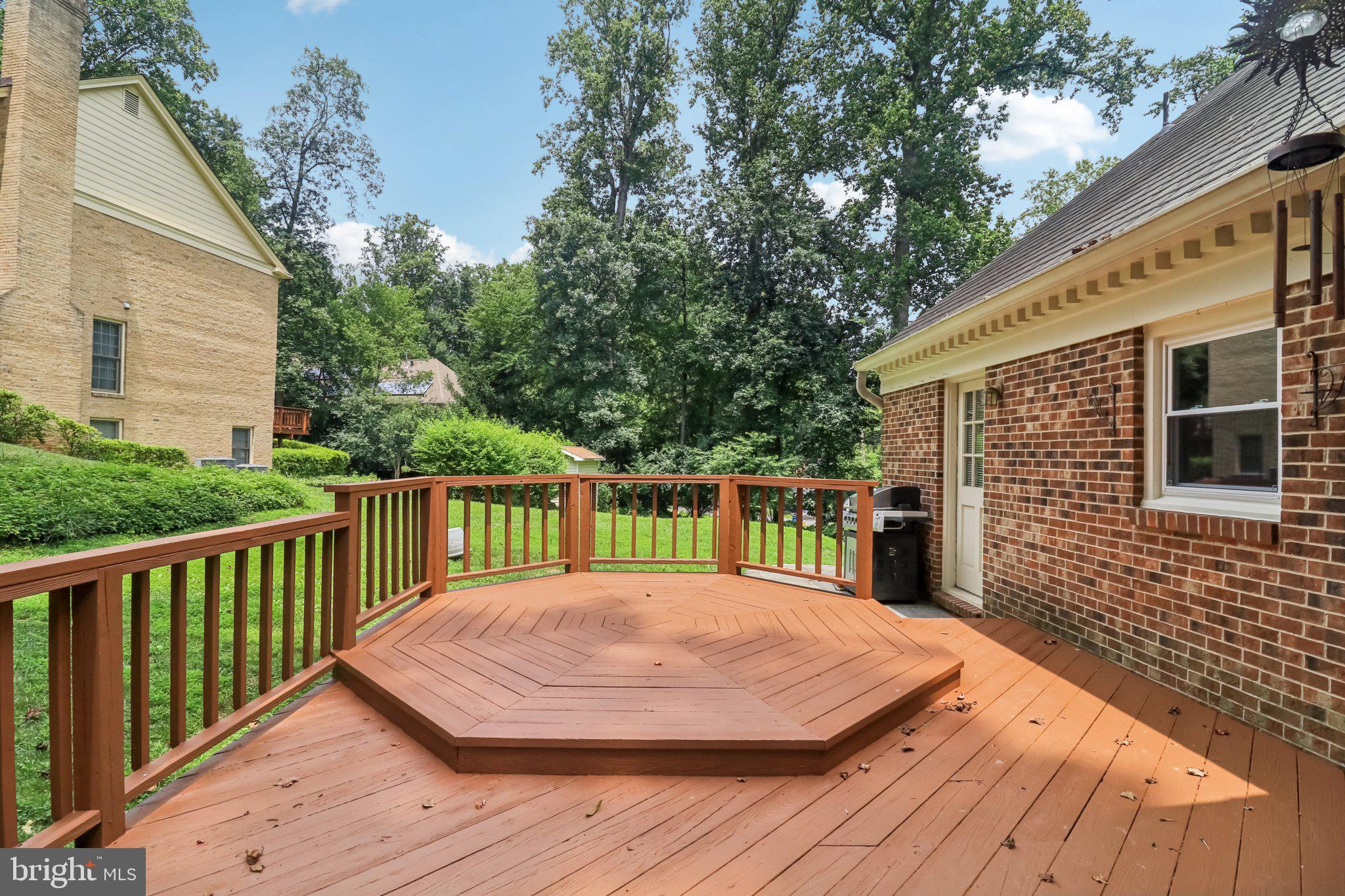 7518 OLD DOMINION DRIVE