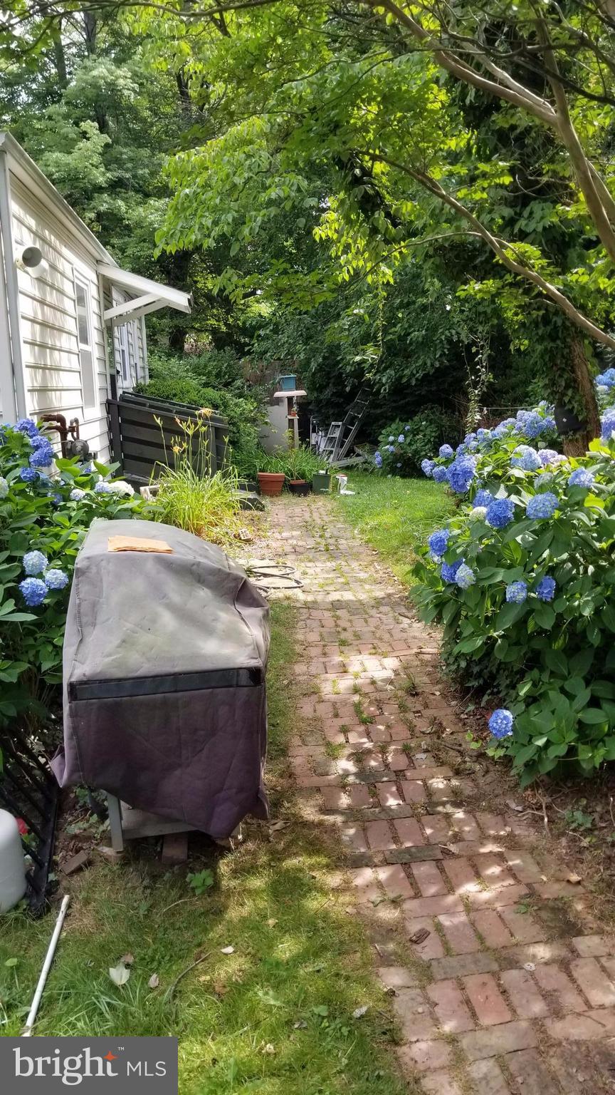 PIMMIT HILLS - Residential