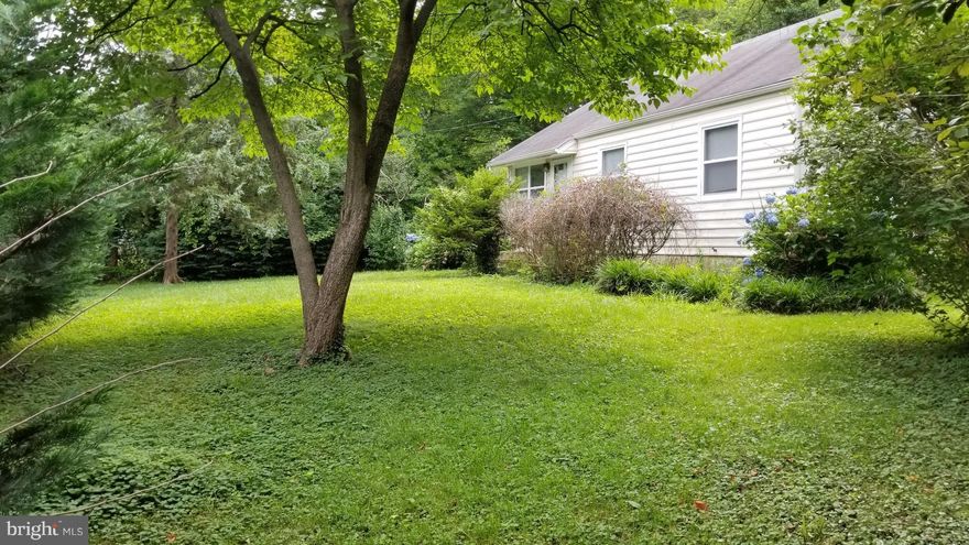 WONT LAST LONG!! MINUTES FROM TYSONS CORNER CENTER, BELTWAY AND SILVER LINE METRO STATION. THIS IS ALL ABOUT LOCATION!  3BED & 1FULL BATH REMODELED 2013. NEW DRIVEWAY. VALUE IN THIS PROPERTY IS LAND VALUE!  THE LAND IS FLAT ALL AROUND AND A PERFECT CORNER LOT TO BUILD YOUR FUTURE DREAM HOME.  PLEASE SCHEDULE ALL SHOWINGS 24HRS ADVANCE. ***TENANTS OCCUPY TIL 7/31***. ENTER HOME ON SIDE GRIFFITH RD.