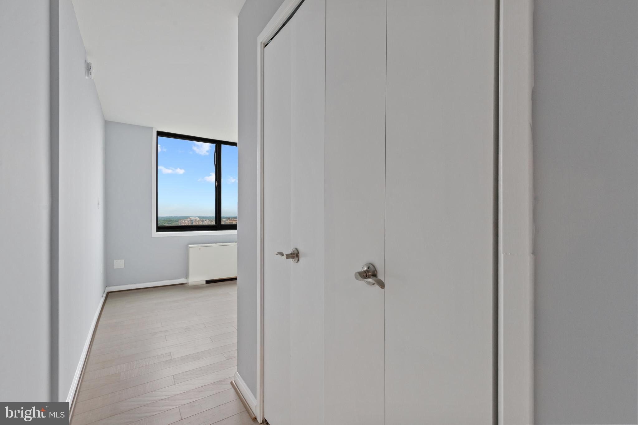 SKYLINE PLAZA - Residential Lease