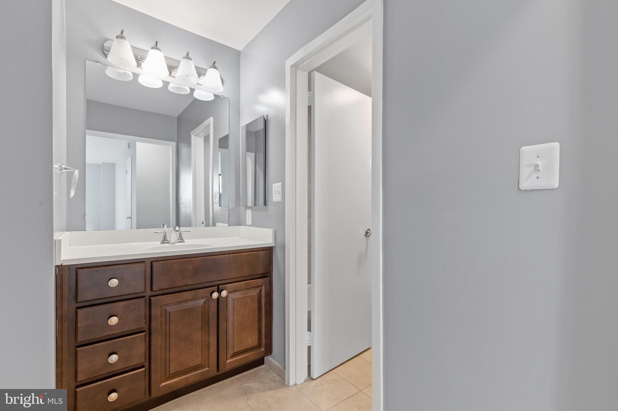 SKYLINE PLAZA - Residential Lease