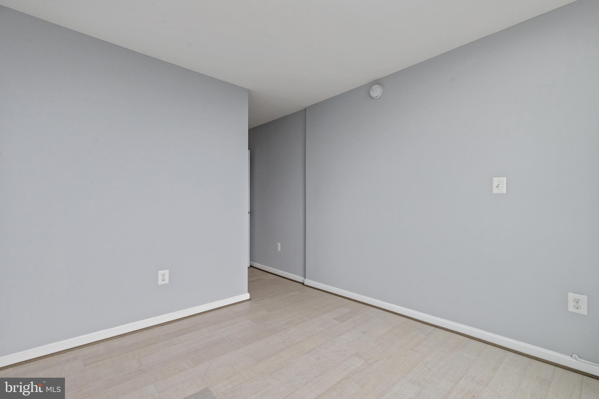 SKYLINE PLAZA - Residential Lease