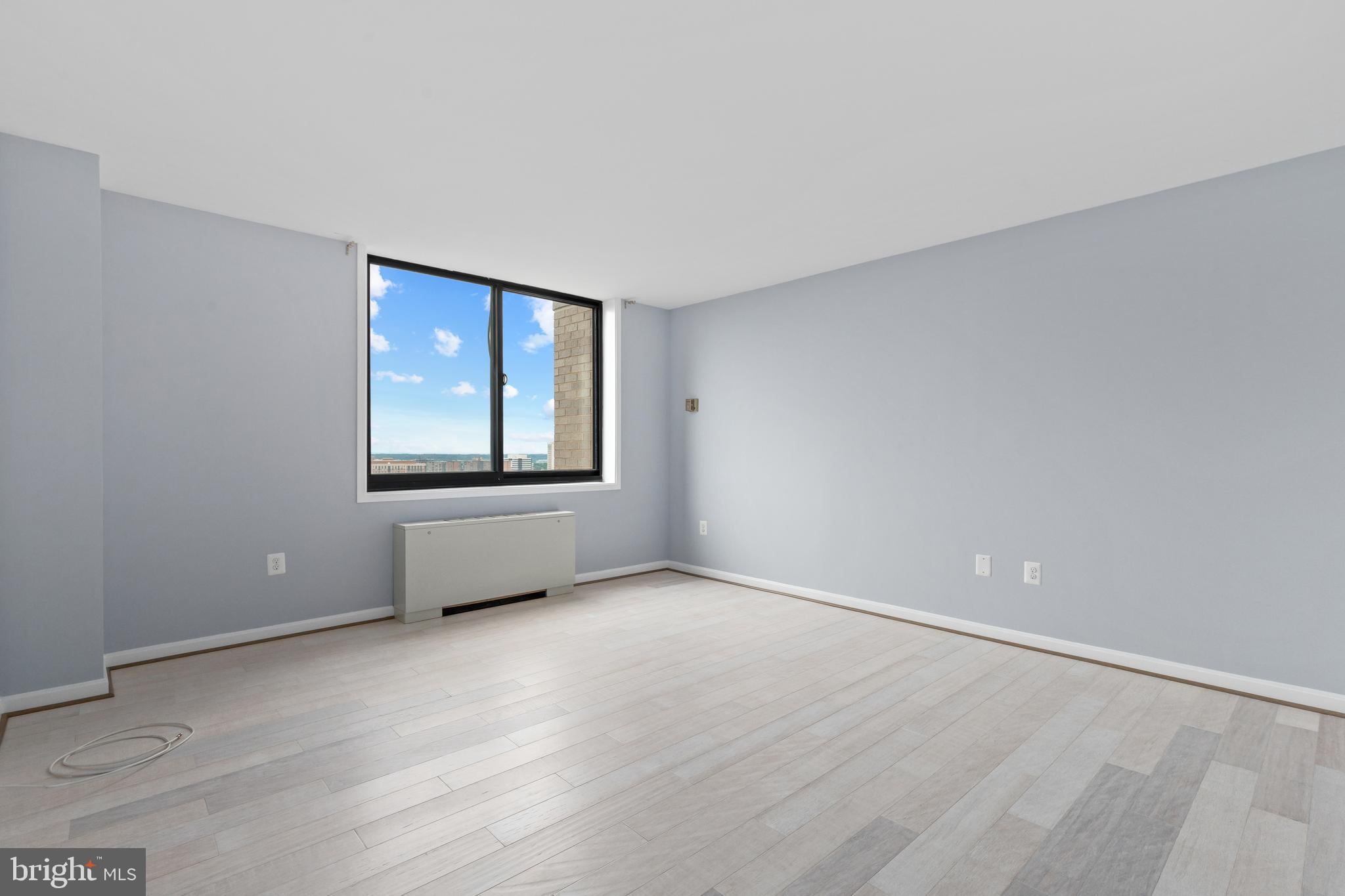 SKYLINE PLAZA - Residential Lease