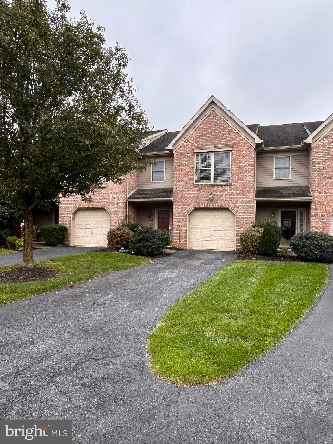 447 STONEHEDGE LANE