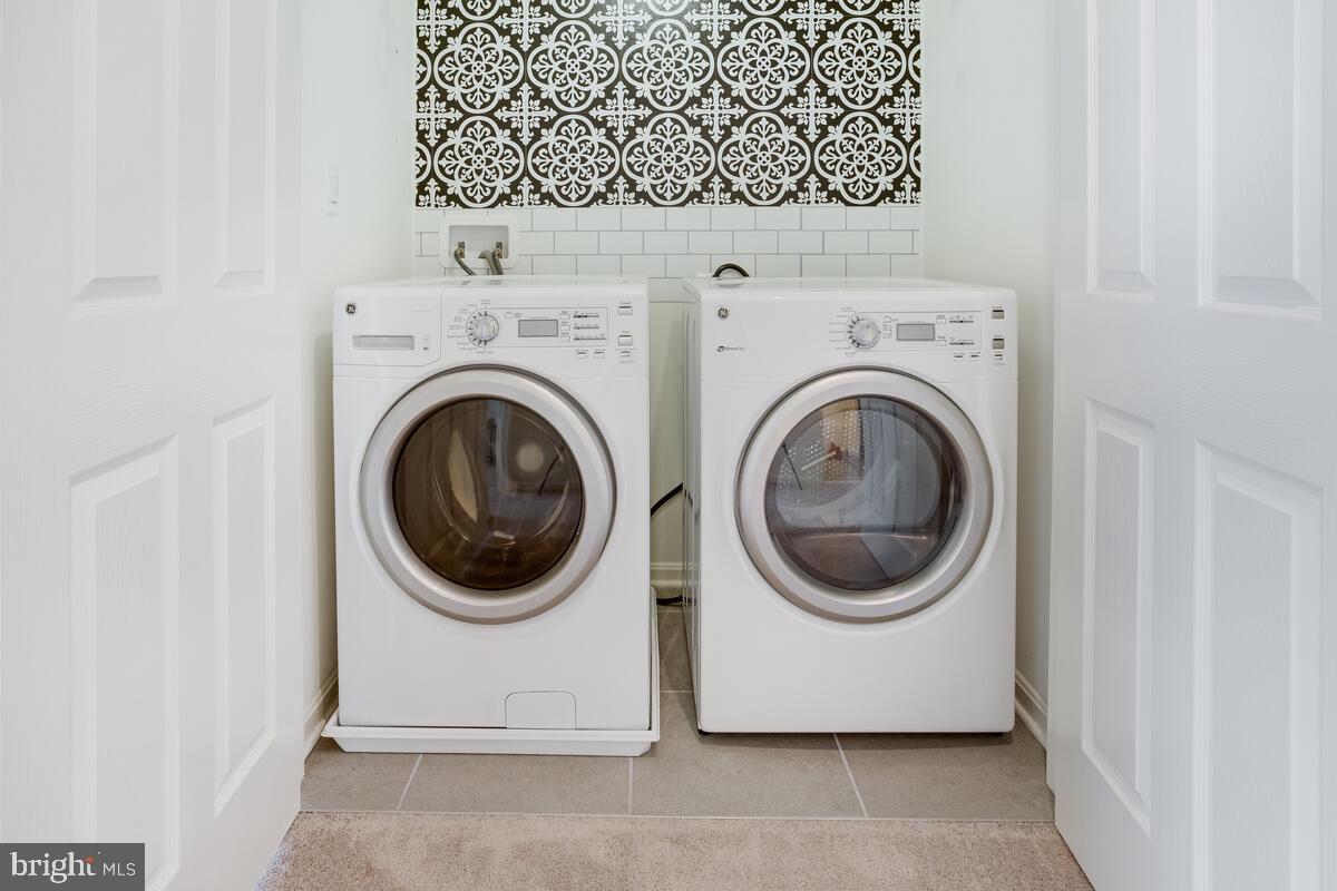 TANYARD COVE NORTH - Residential Lease